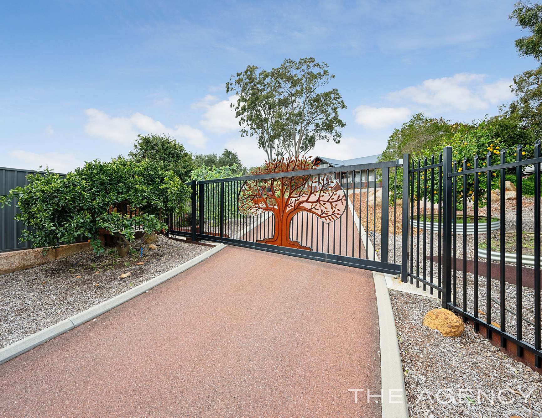 360 Viveash Road, Swan View For Sale by Farmbuy.com - image 17