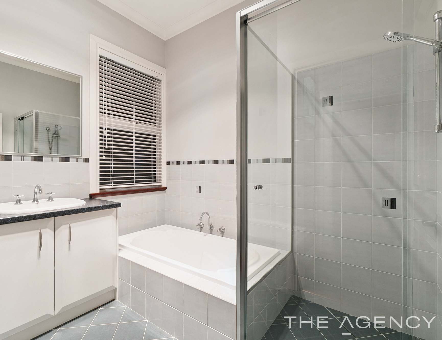 360 Viveash Road, Swan View For Sale by Farmbuy.com - image 29