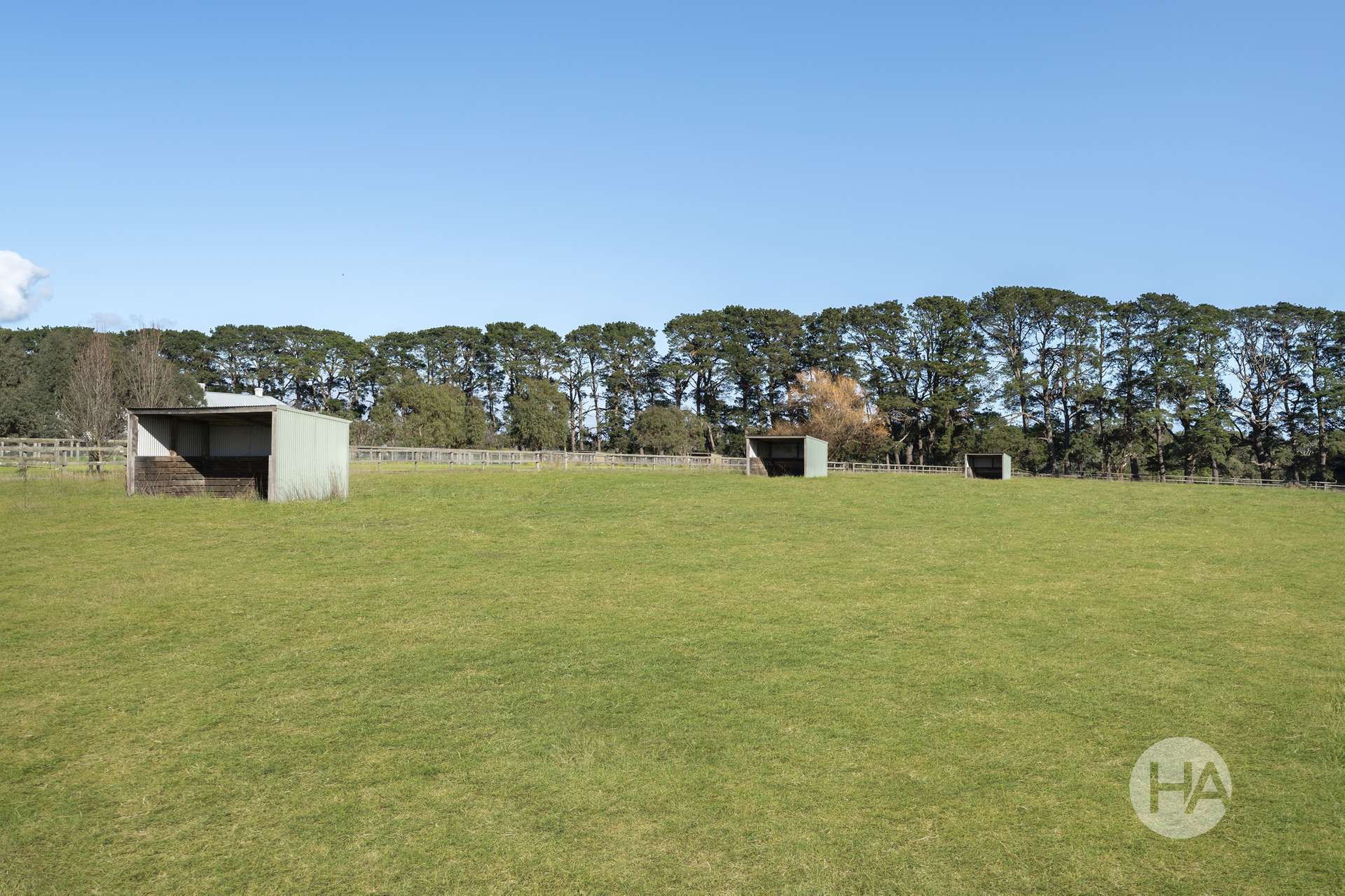 8 Wonderland Avenue, Tuerong For Sale by Farmbuy.com - image 6