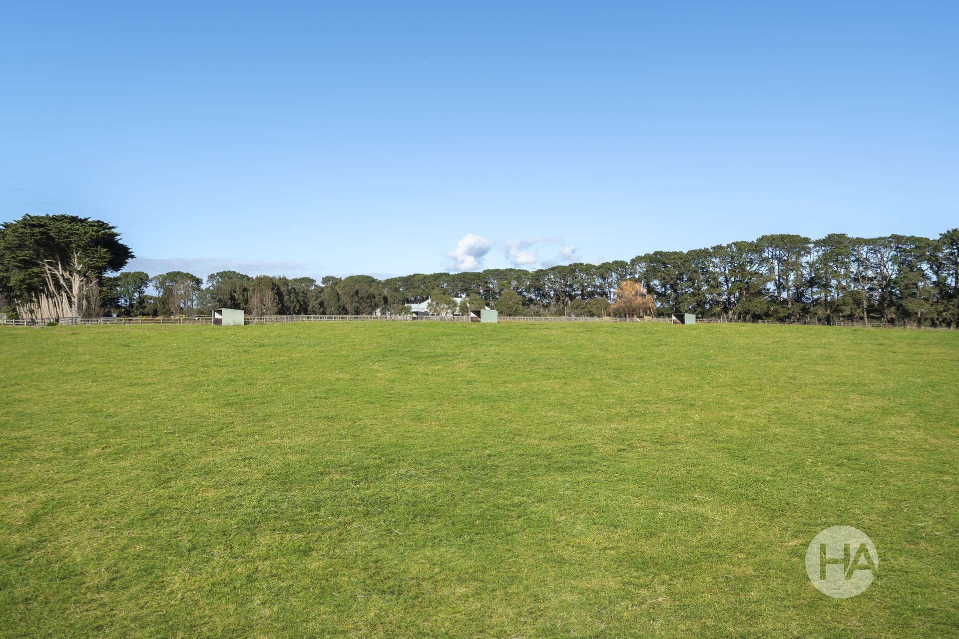 8 Wonderland Avenue, Tuerong For Sale by Farmbuy.com - image 5