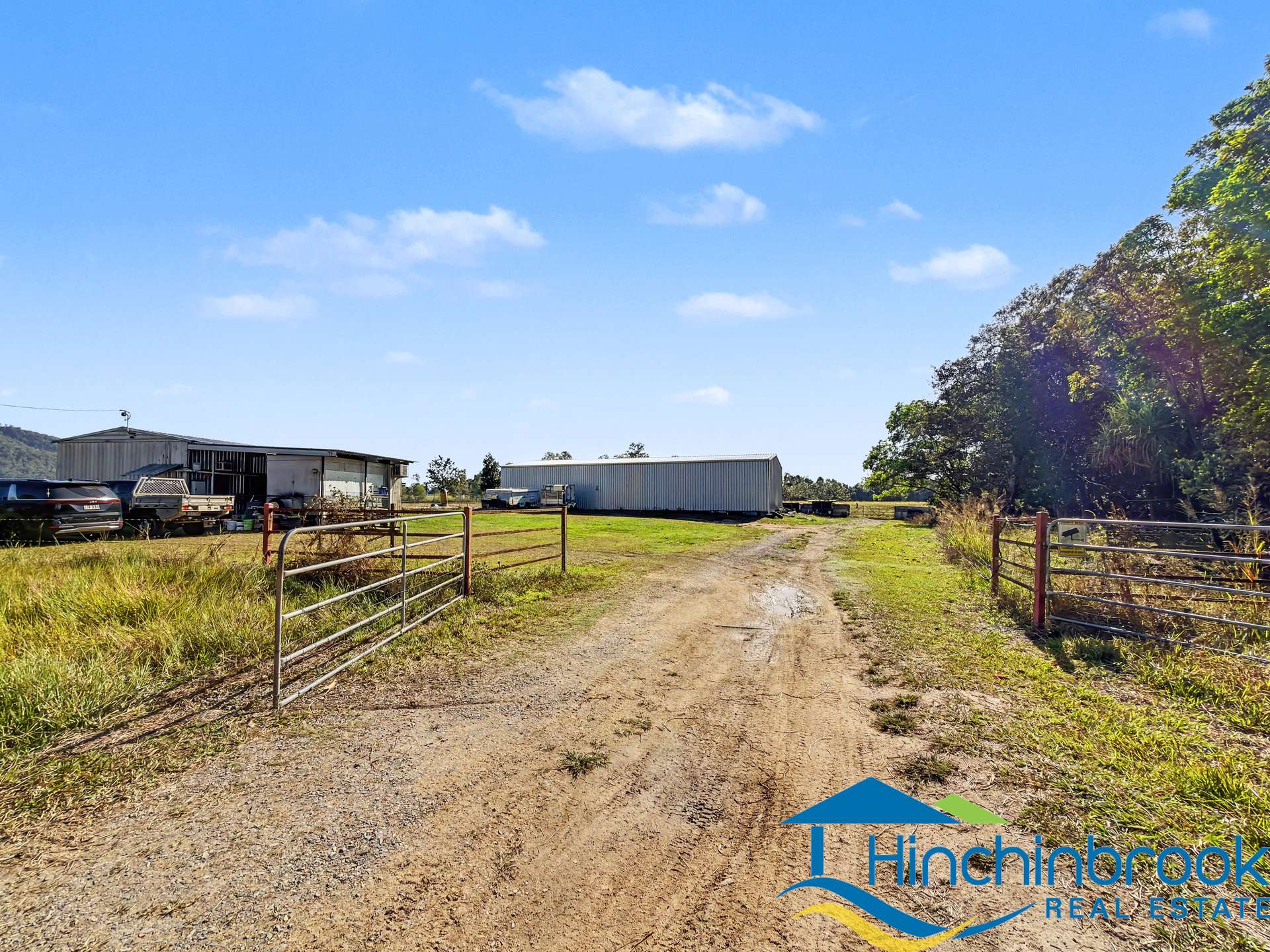 66 Hamilton Road, Cardwell For Sale by Farmbuy.com - image 2