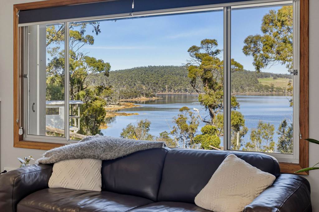 50 Wisbys Road, North Bruny TAS 7150