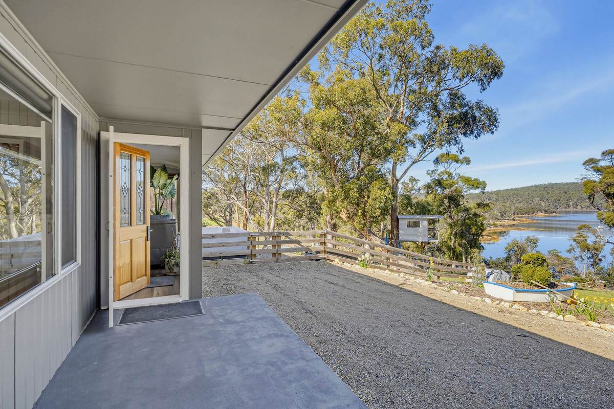 50 Wisbys Road, North Bruny For Sale by Farmbuy.com - image 15