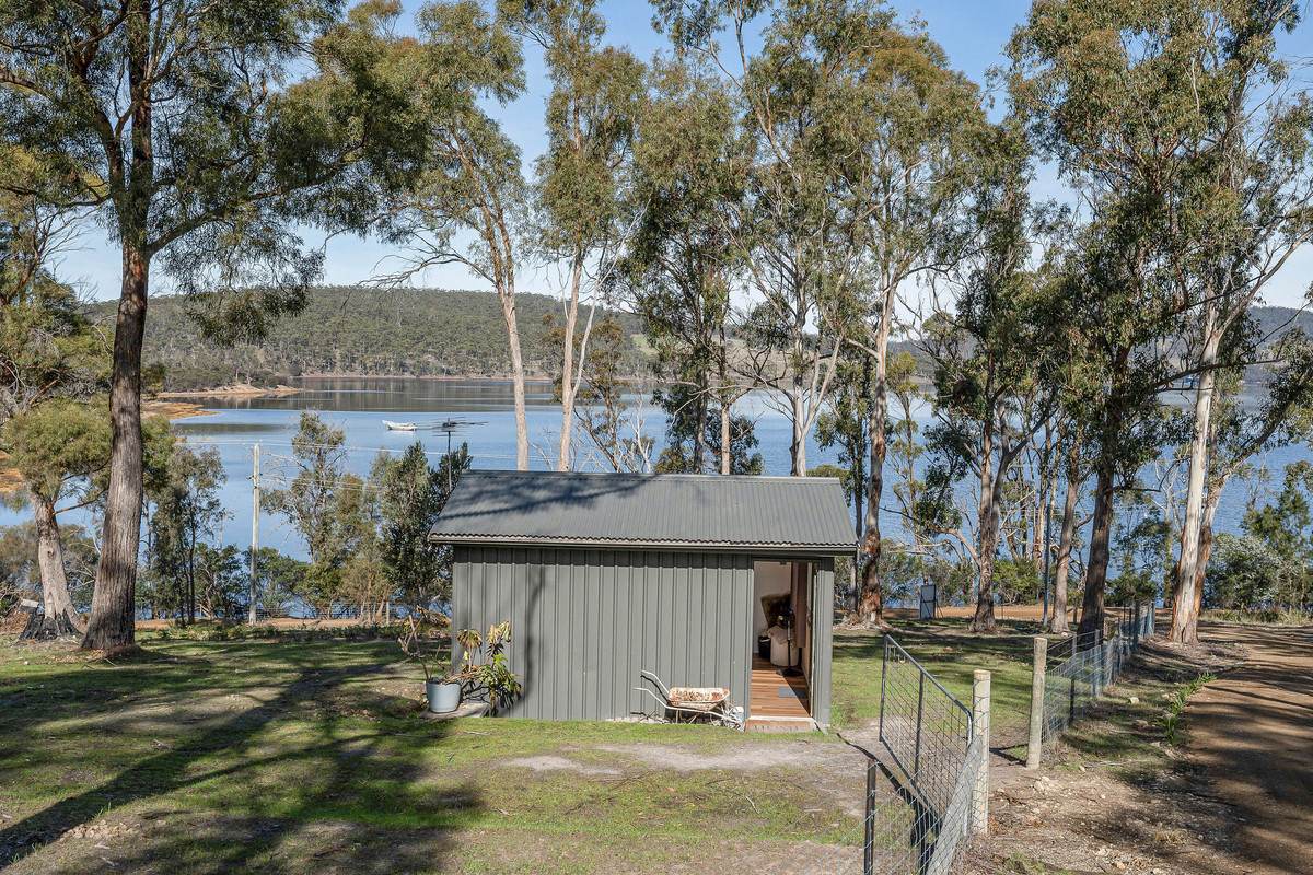 50 Wisbys Road, North Bruny For Sale by Farmbuy.com - image 20