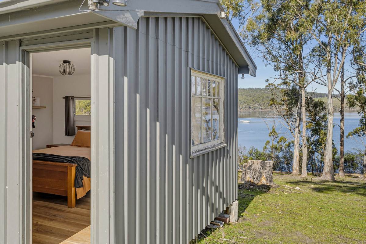50 Wisbys Road, North Bruny For Sale by Farmbuy.com - image 21