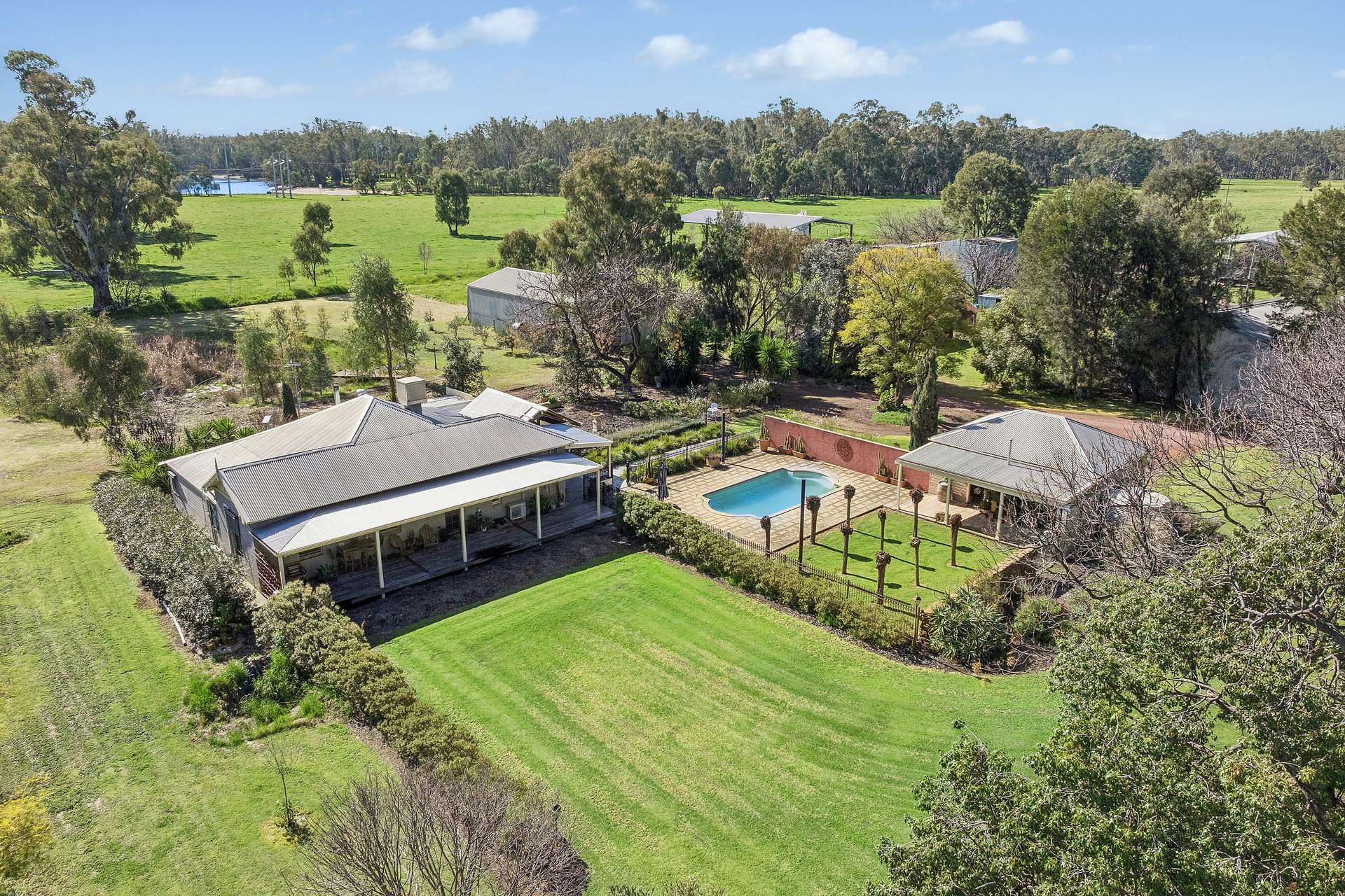 79 Yanco Weir Road, Leeton For Sale by Farmbuy.com - image 2