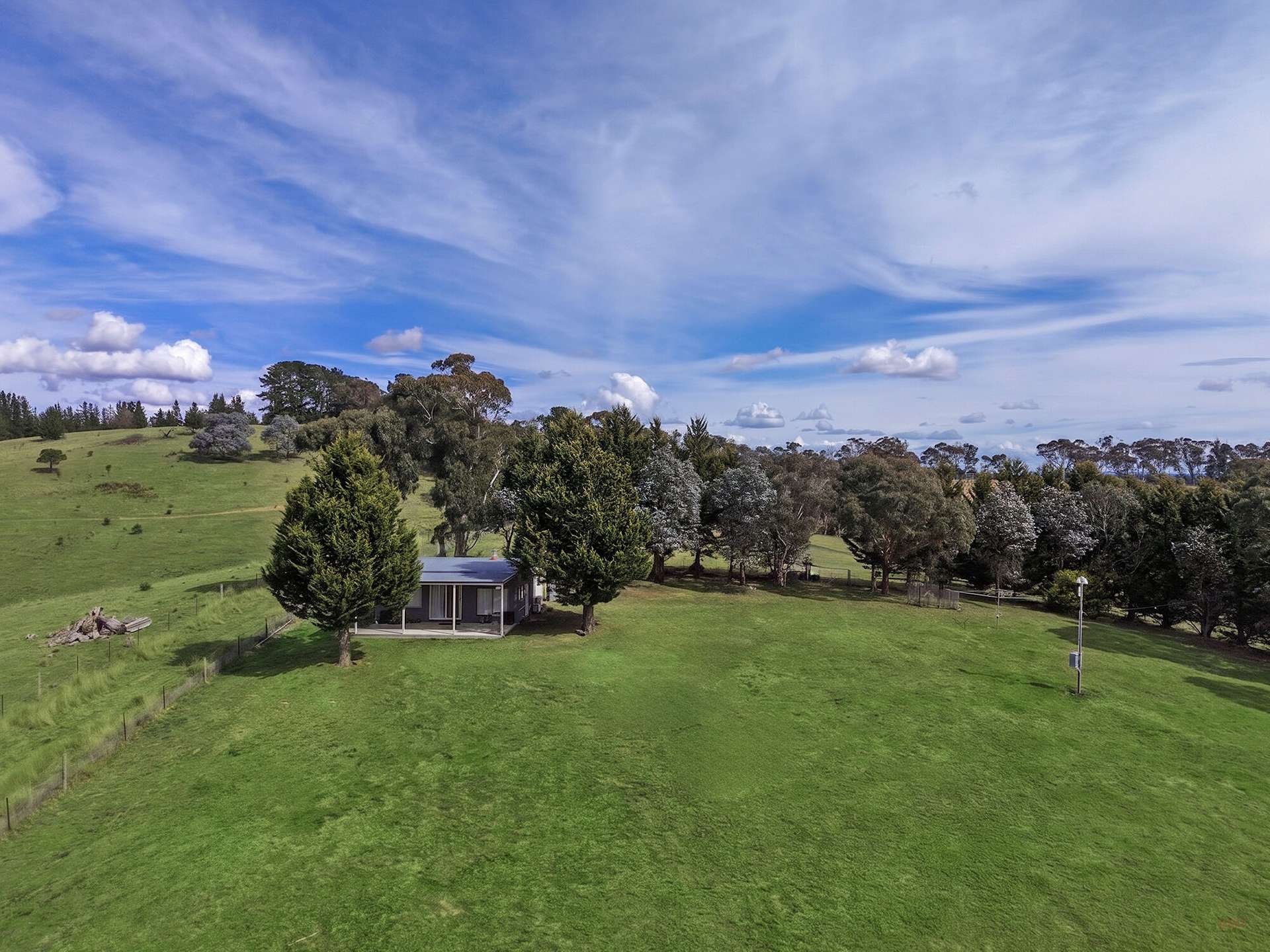 1236 Canyonleigh Road, Brayton For Sale by Farmbuy.com - image 1