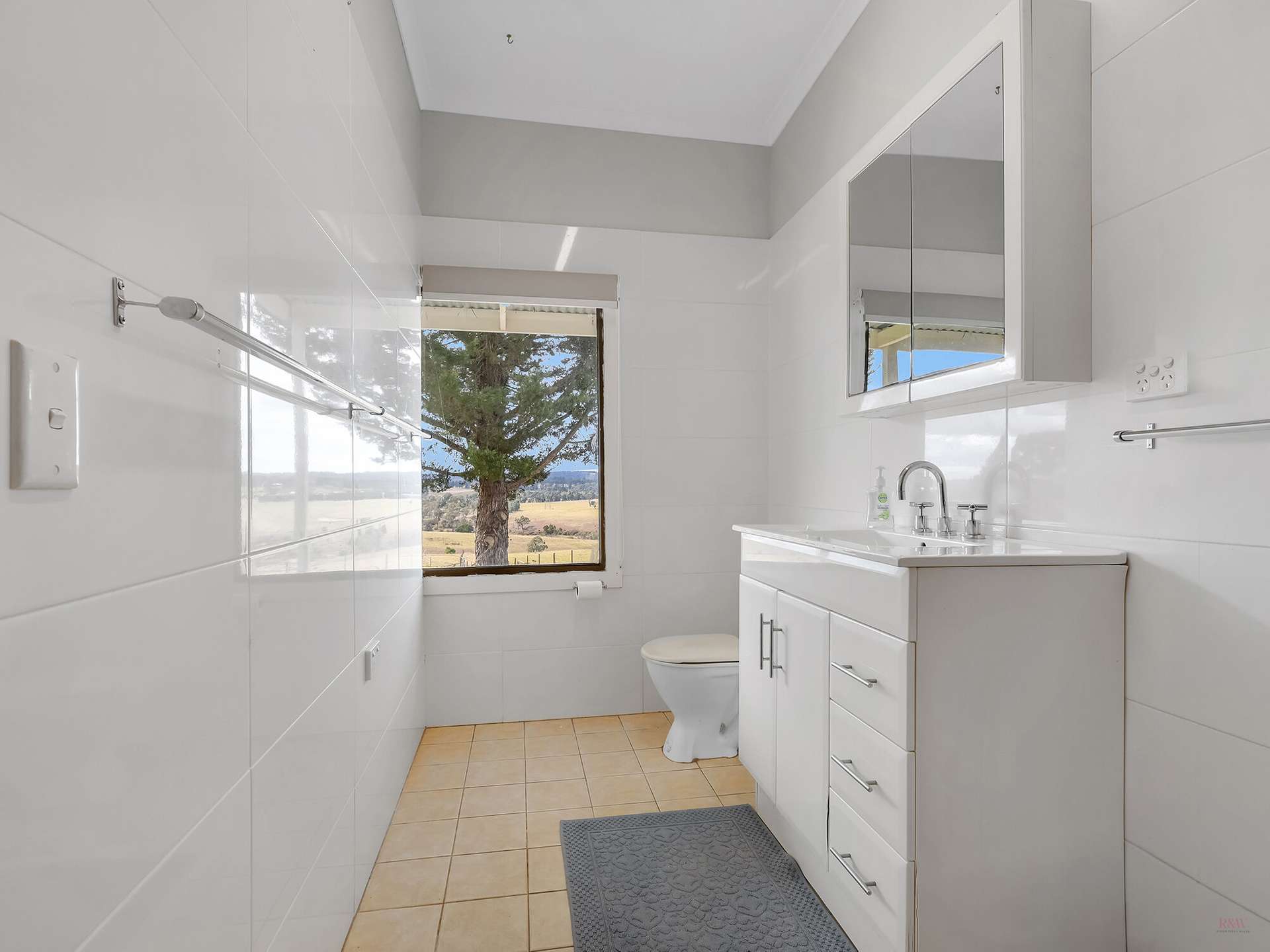 1236 Canyonleigh Road, Brayton For Sale by Farmbuy.com - image 13