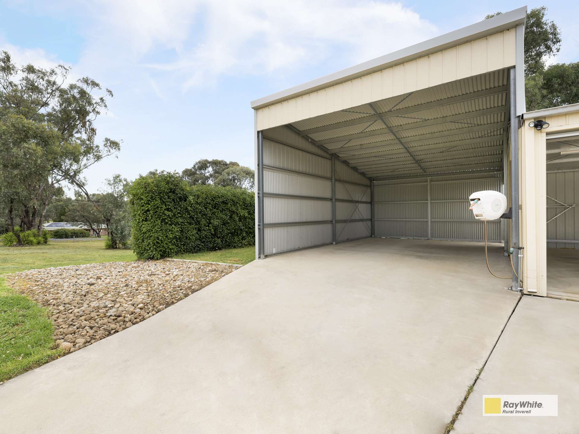 11 Wolbah Close, Inverell For Sale by Farmbuy.com - image 28