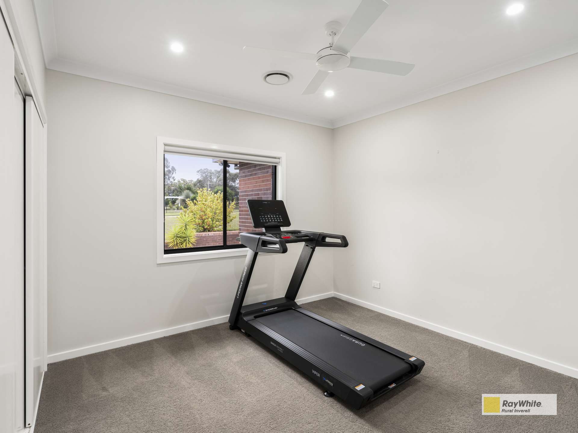 11 Wolbah Close, Inverell For Sale by Farmbuy.com - image 12