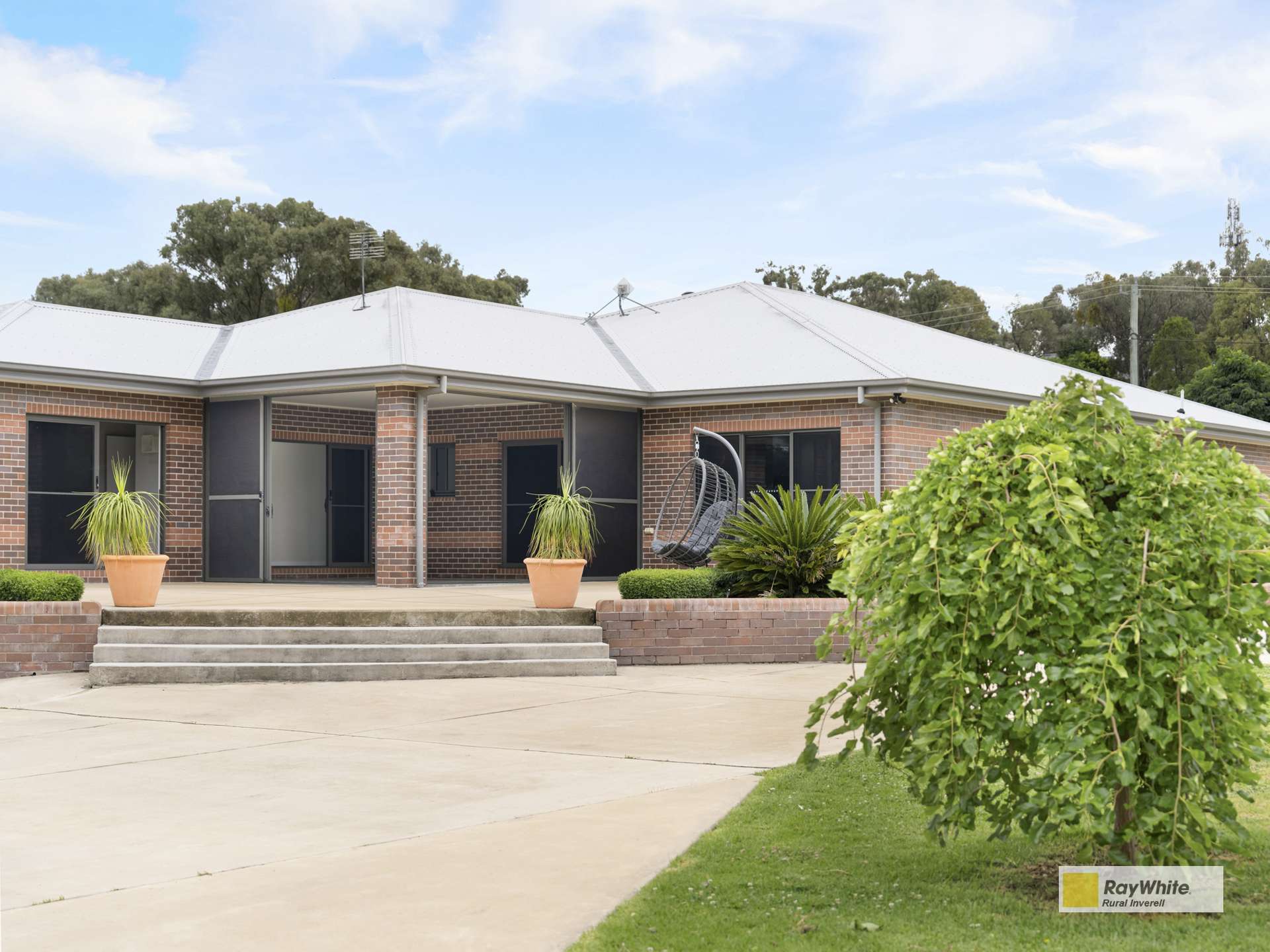 11 Wolbah Close, Inverell For Sale by Farmbuy.com - image 3