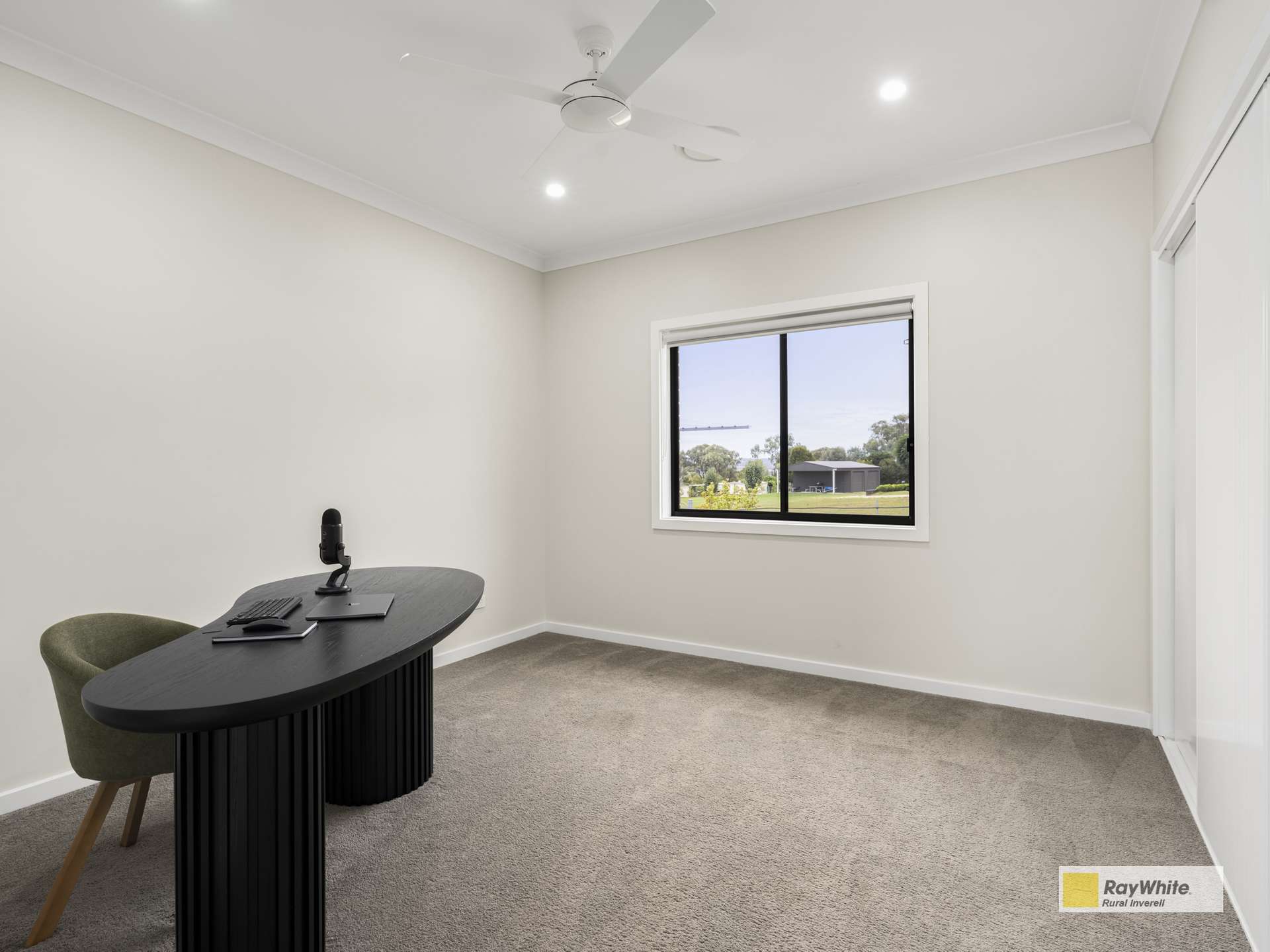 11 Wolbah Close, Inverell For Sale by Farmbuy.com - image 11