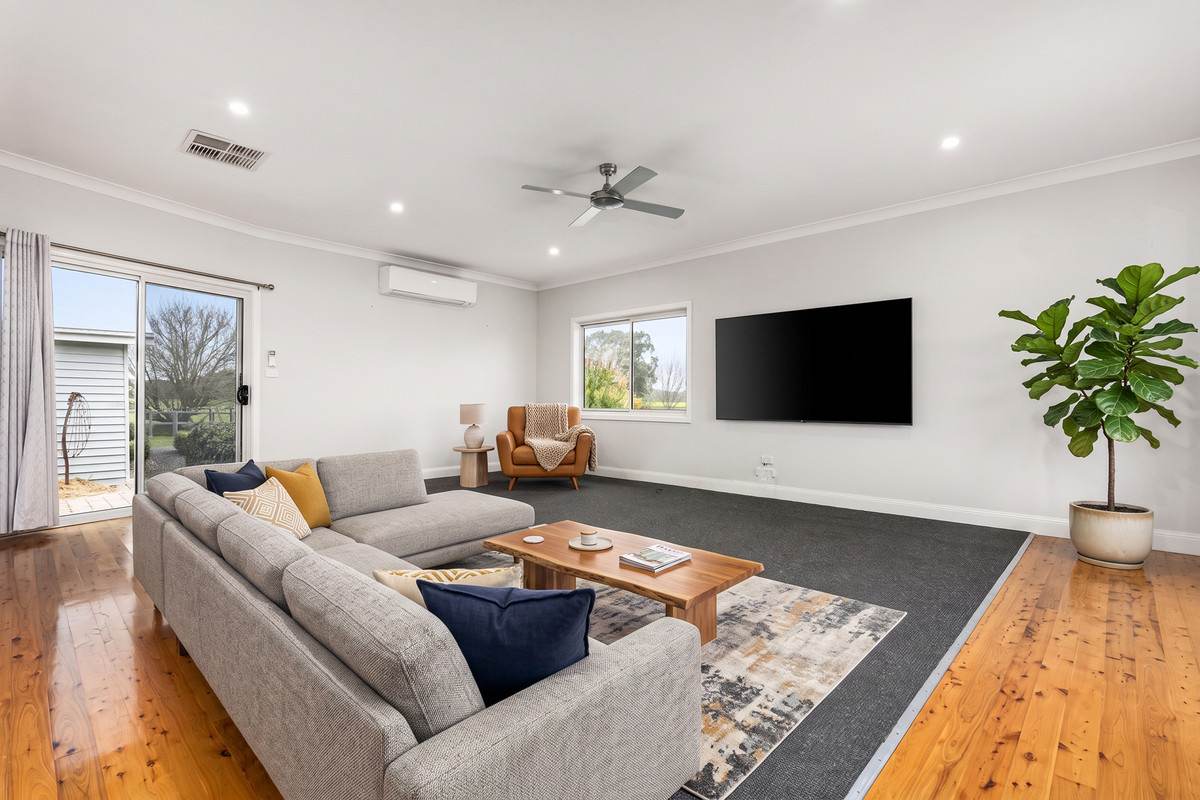 245 Merri Meric Road, Henty For Sale by Farmbuy.com - image 11