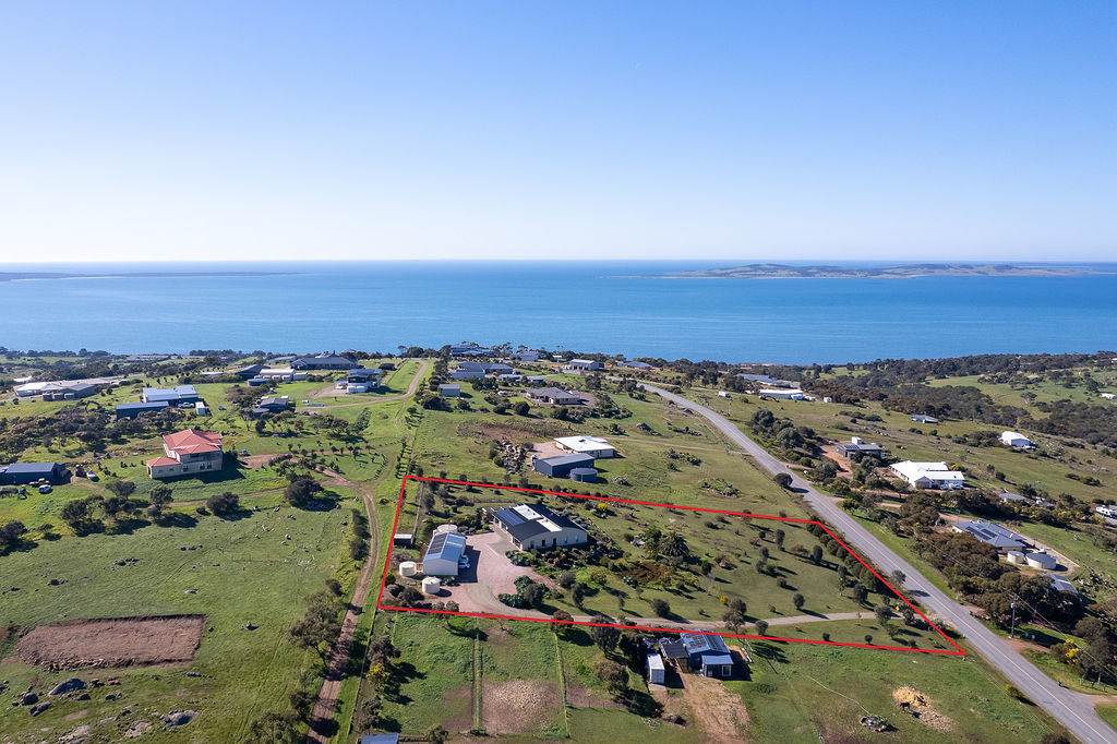 118-124 Tiatukia Drive, Tiatukia For Sale by Farmbuy.com - image 2