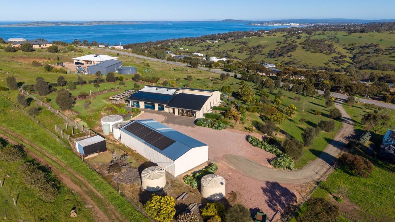 118-124 Tiatukia Drive, Tiatukia For Sale by Farmbuy.com - image 9