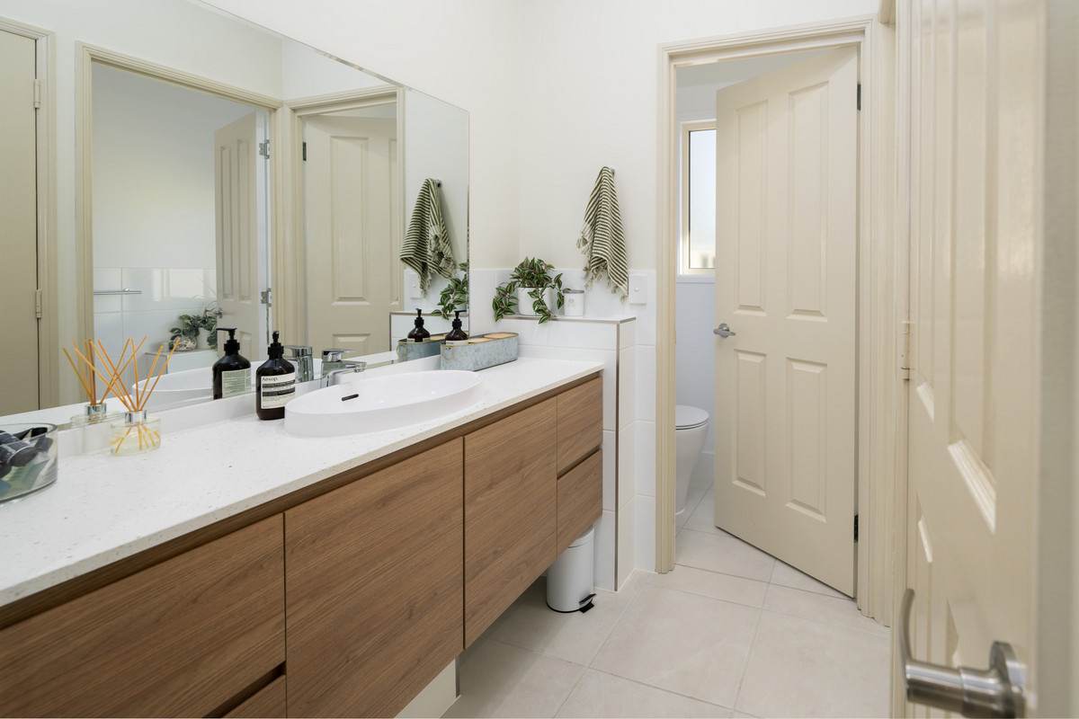 47 Halls Road, Yangan For Sale by Farmbuy.com - image 21