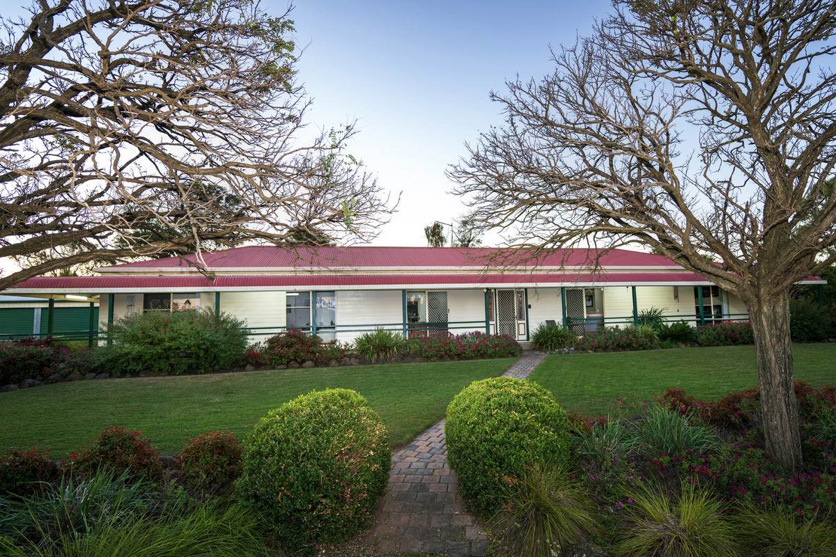 47 Halls Road, Yangan For Sale by Farmbuy.com - image 15