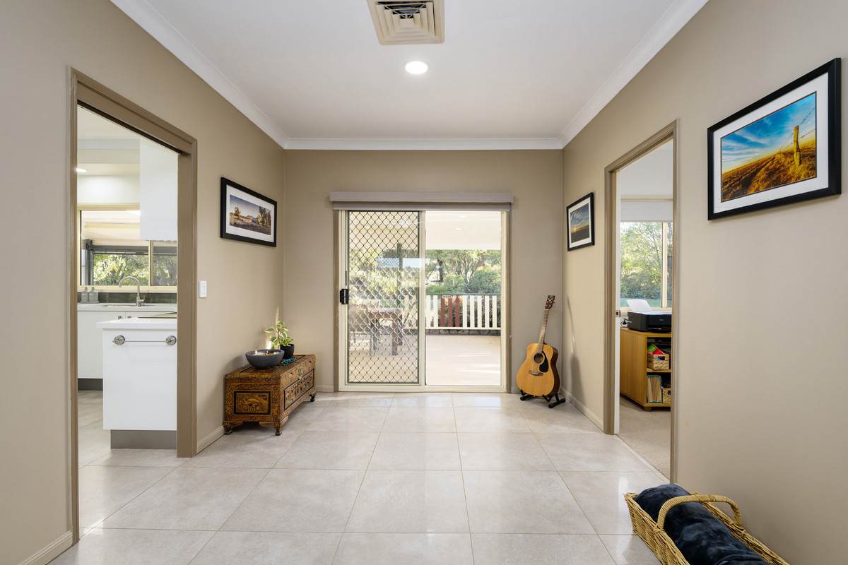 47 Halls Road, Yangan For Sale by Farmbuy.com - image 12