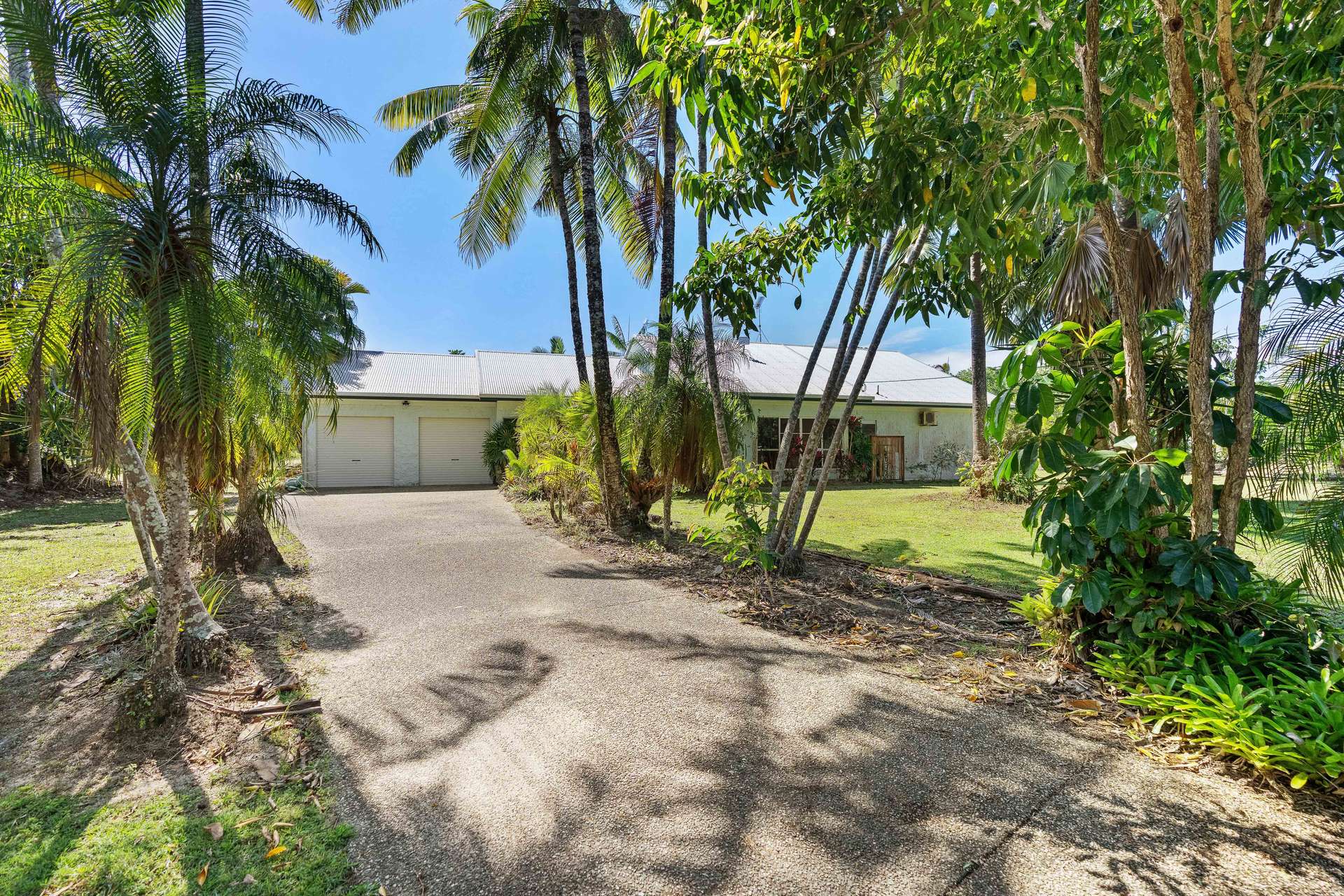 1 Bowman Close, Wonga Beach For Sale by Farmbuy.com - image 4