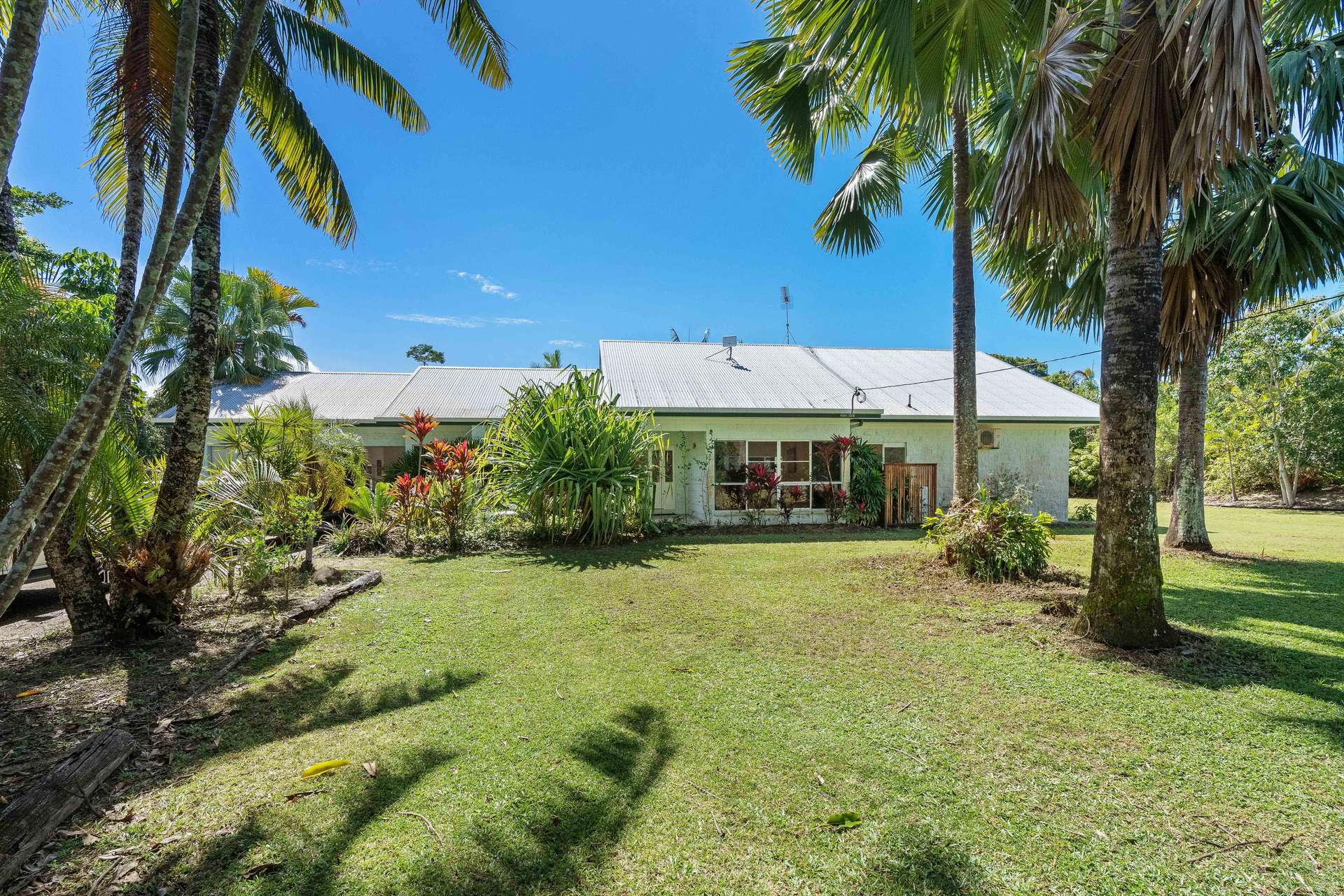 1 Bowman Close, Wonga Beach For Sale by Farmbuy.com - image 24