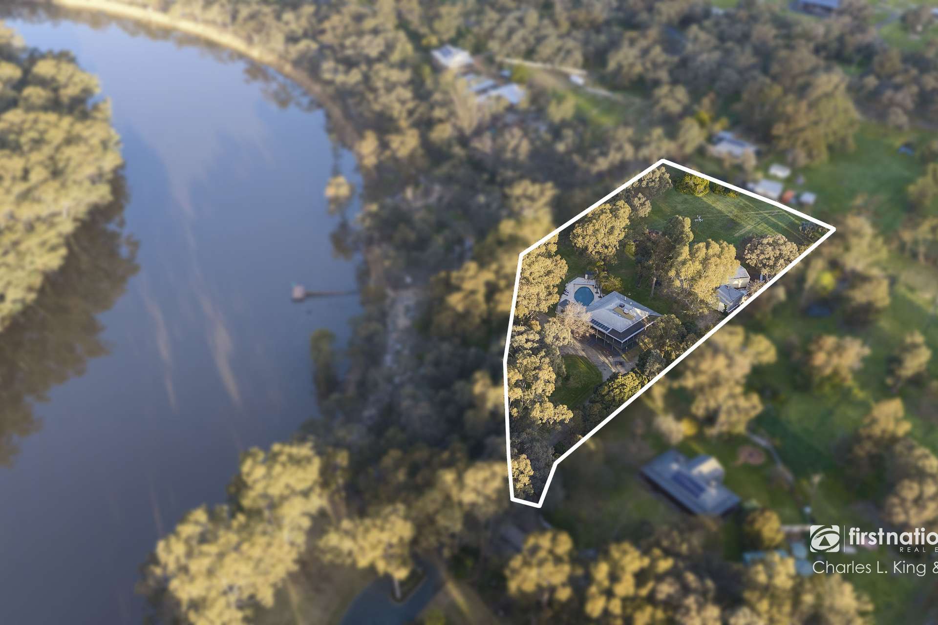 180 River Avenue, Echuca For Sale by Farmbuy.com - image 32