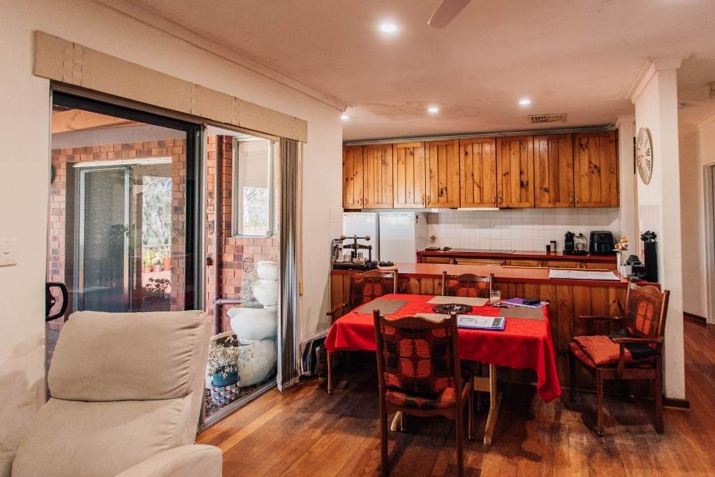 37 Fraser Street, York For Sale by Farmbuy.com - image 7