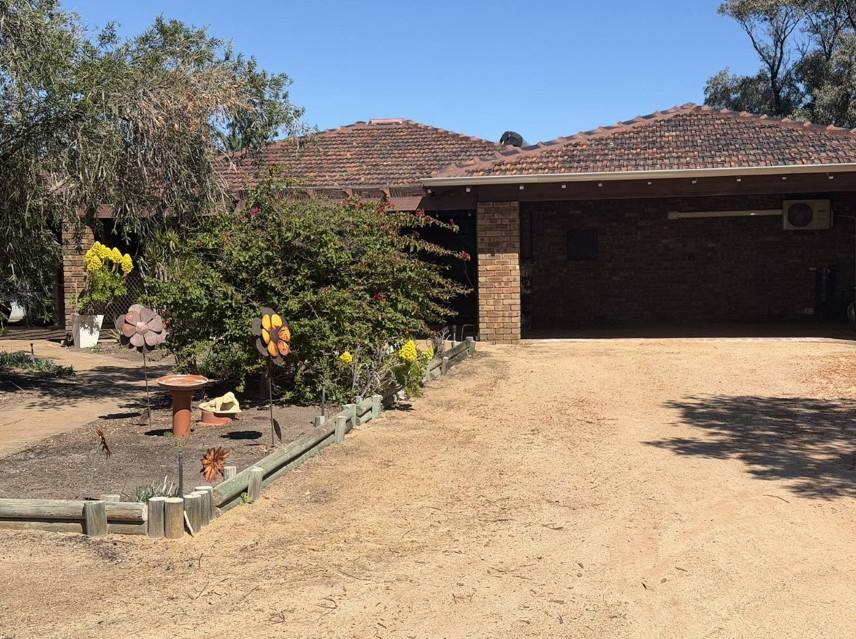 558 Skipper Road, Arrowsmith East For Sale by Farmbuy.com - image 7