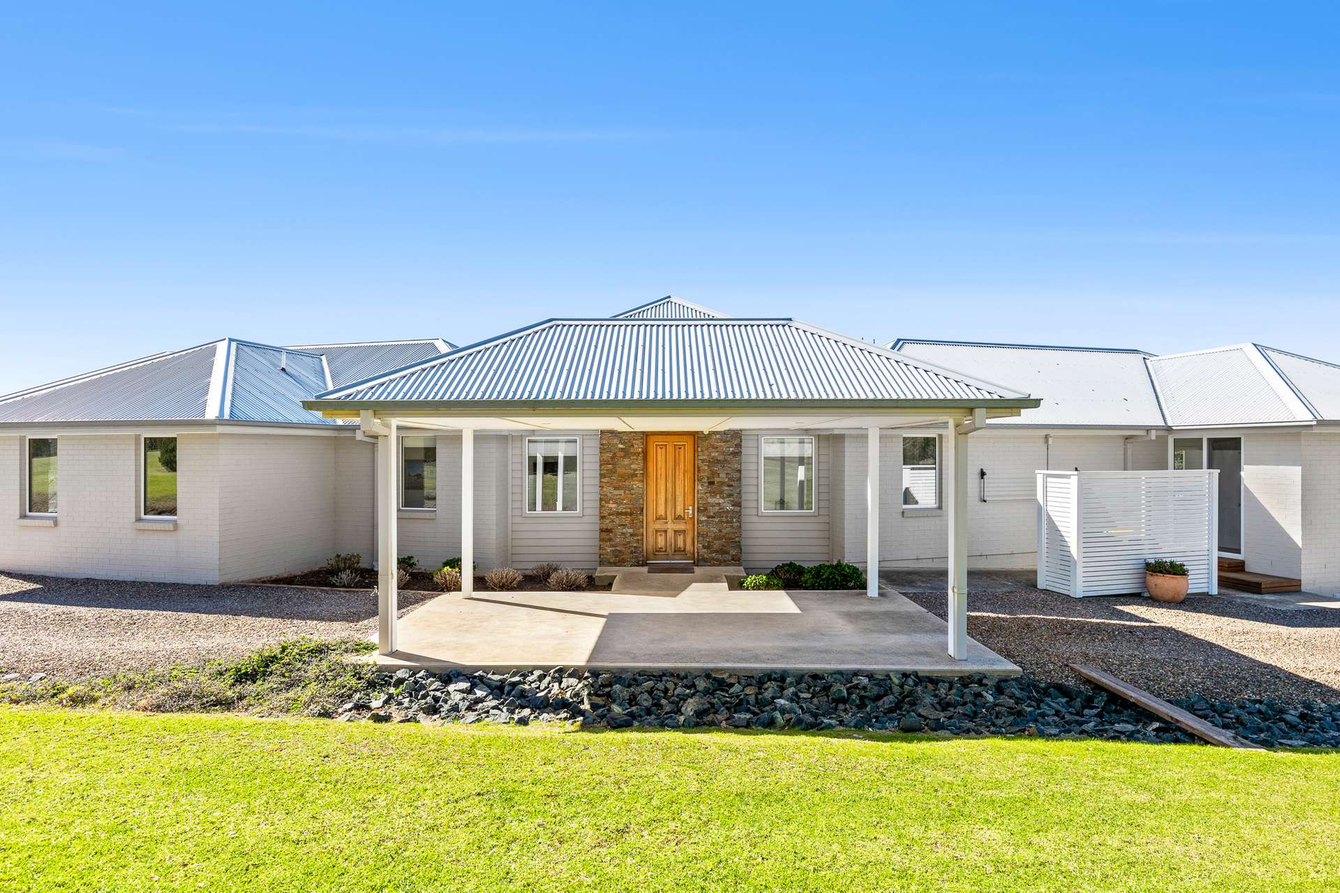 118 Woodlands Drive, Narooma For Sale by Farmbuy.com - image 2