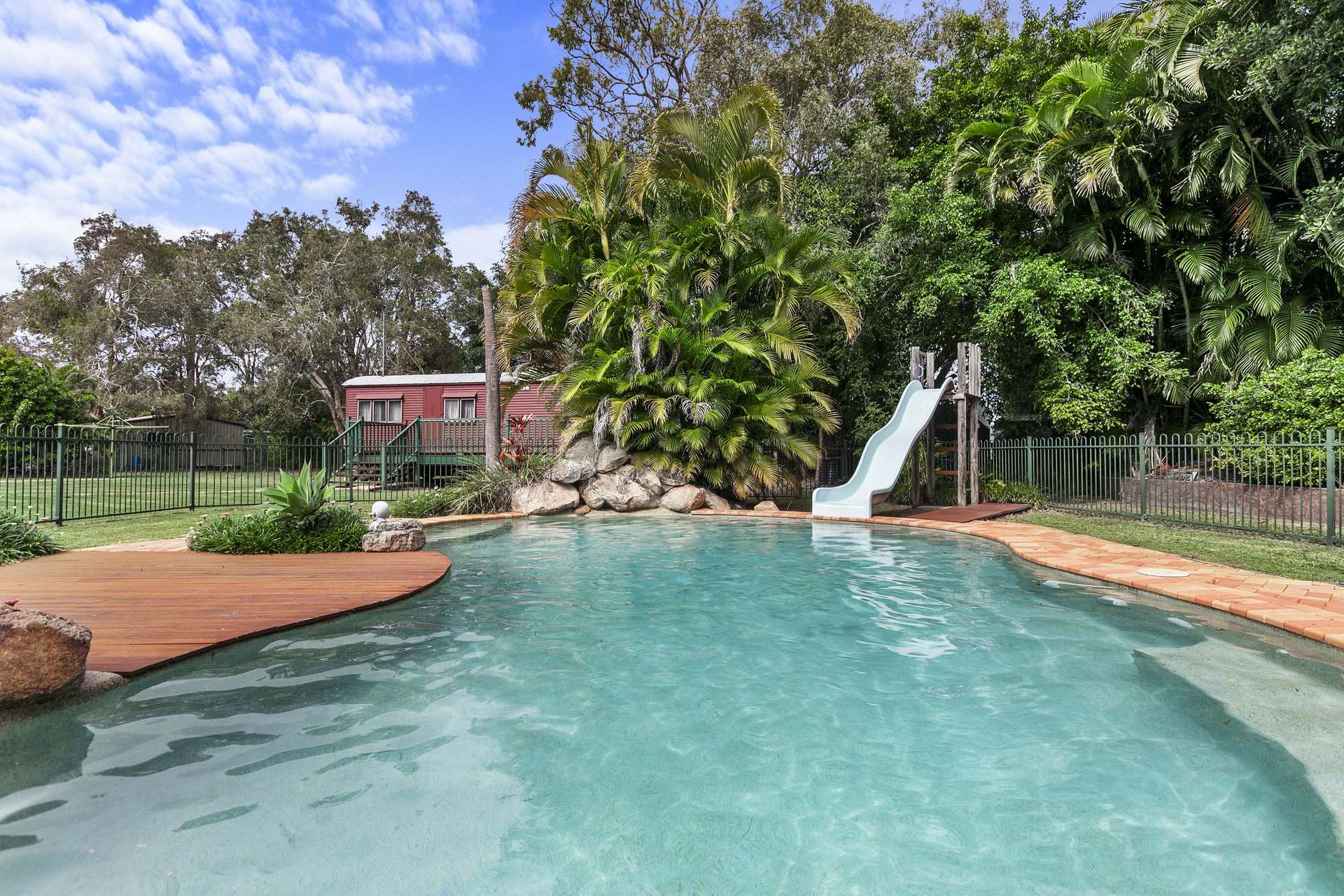 7 Mexican Court, Urangan For Sale by Farmbuy.com - image 26