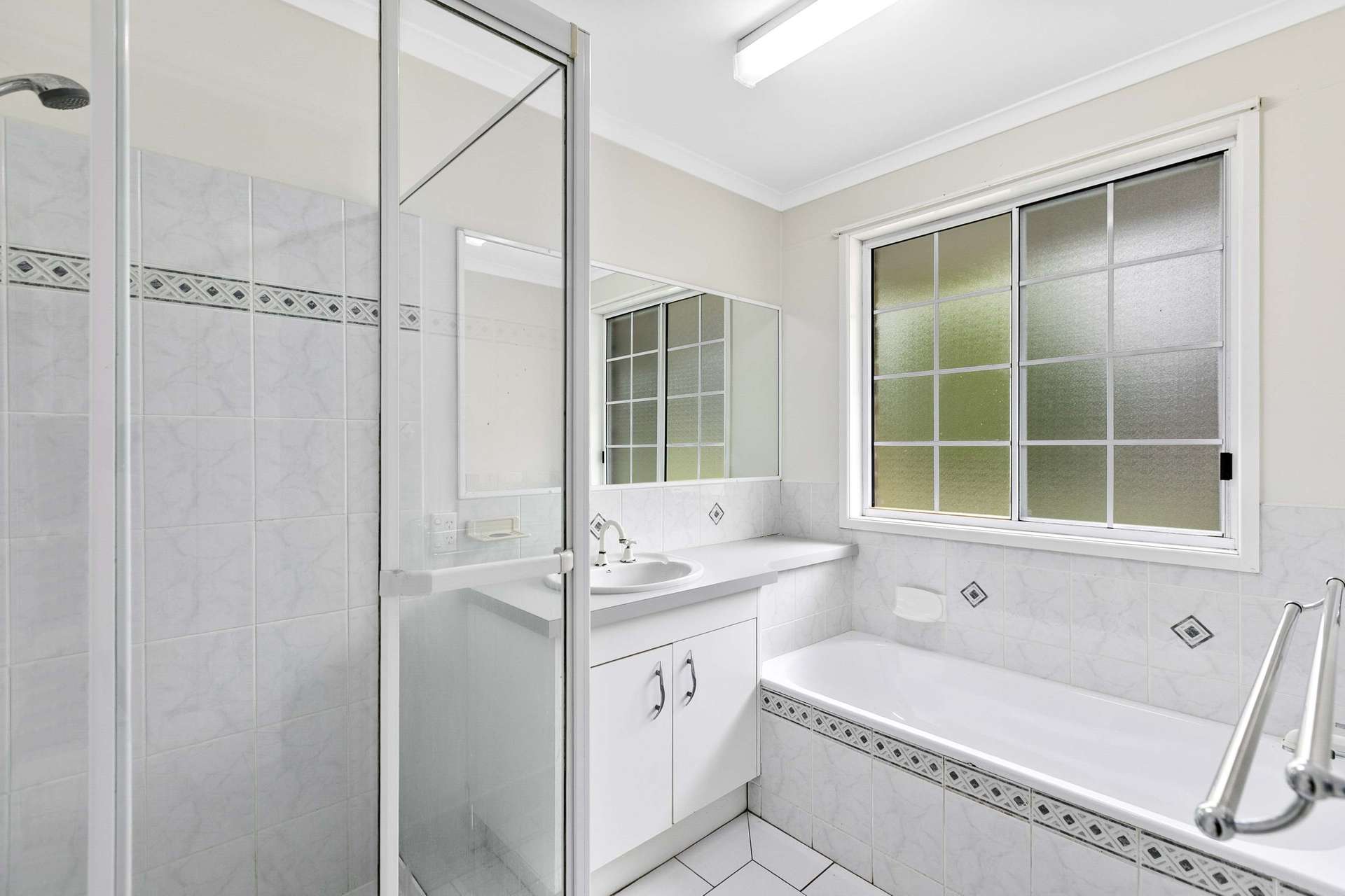 7 Mexican Court, Urangan For Sale by Farmbuy.com - image 23