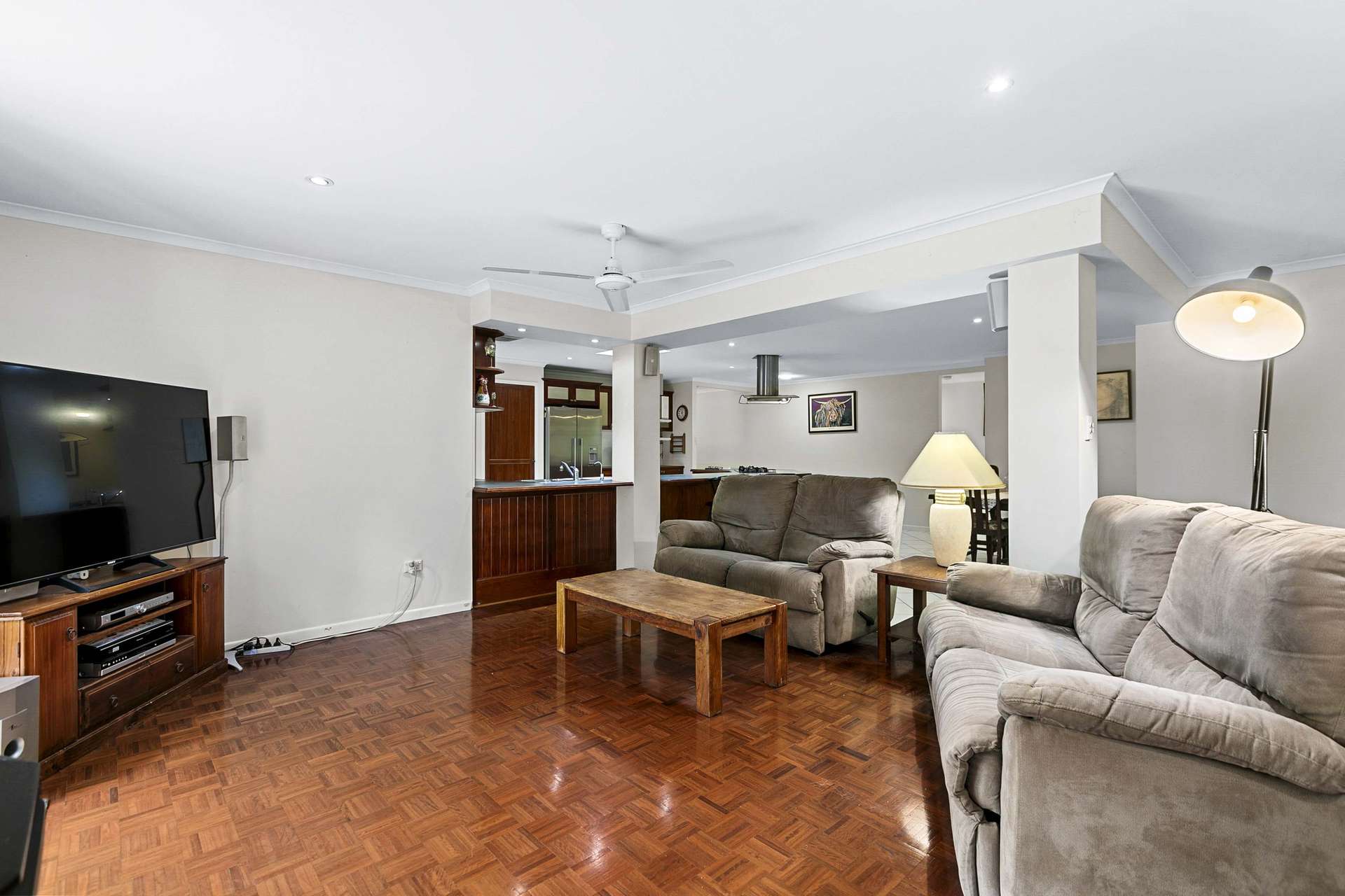 7 Mexican Court, Urangan For Sale by Farmbuy.com - image 8