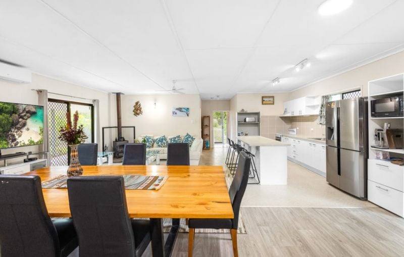197 Stephan Road, Goomboorian For Sale by Farmbuy.com - image 9
