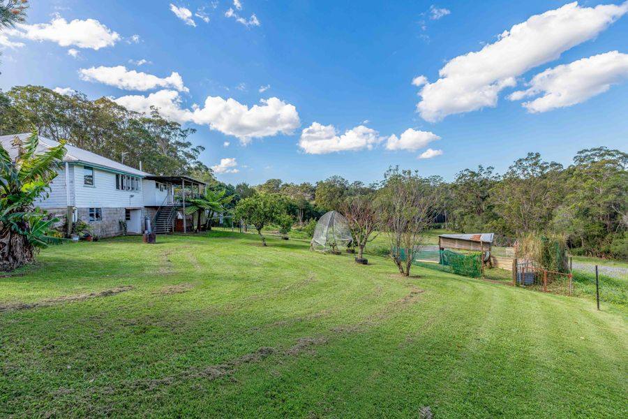 63 Summit Road, Pomona For Sale by Farmbuy.com - image 11