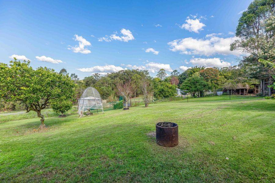 63 Summit Road, Pomona For Sale by Farmbuy.com - image 12