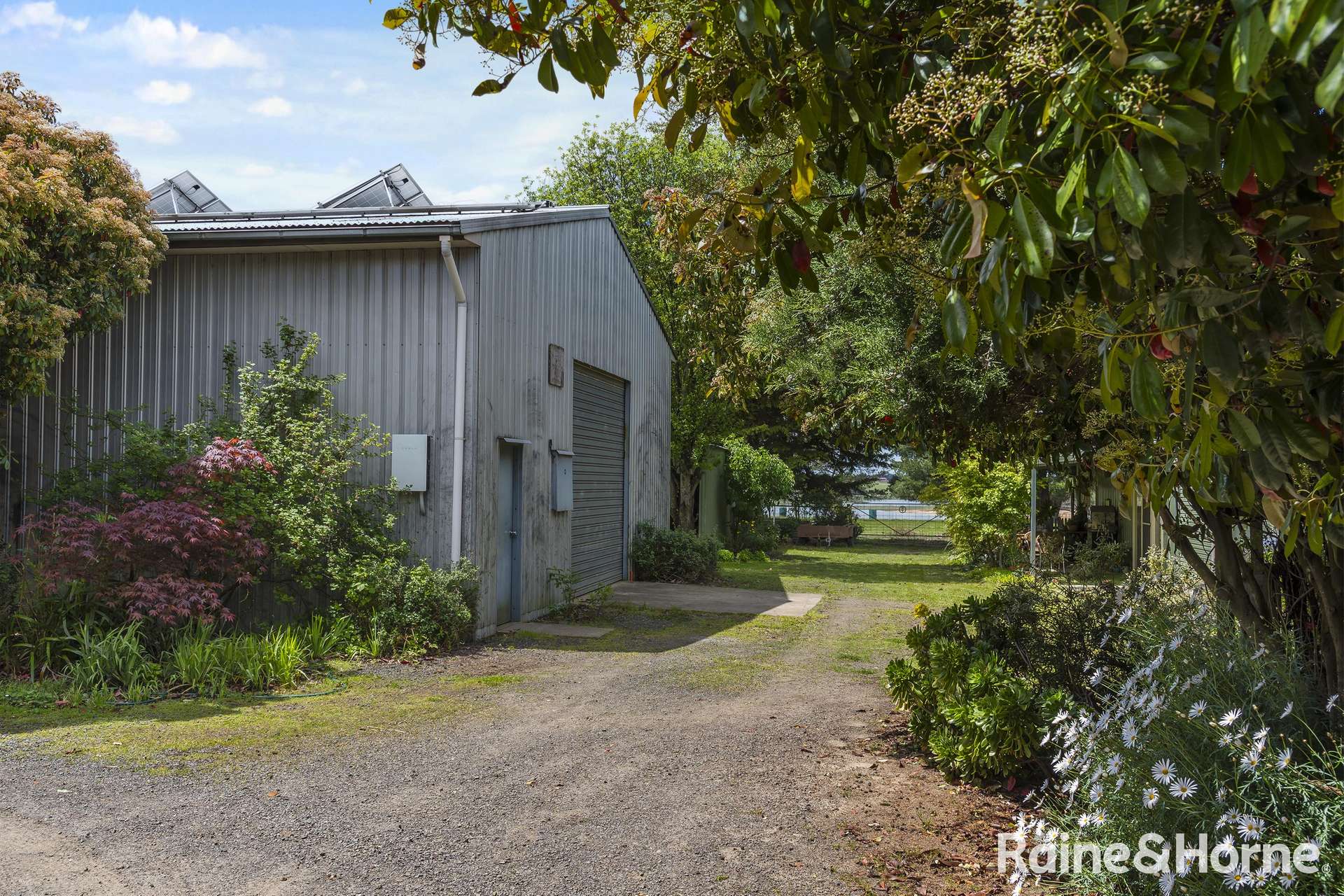 545 Kyneton Springhill Road, Kyneton South For Sale by Farmbuy.com - image 9