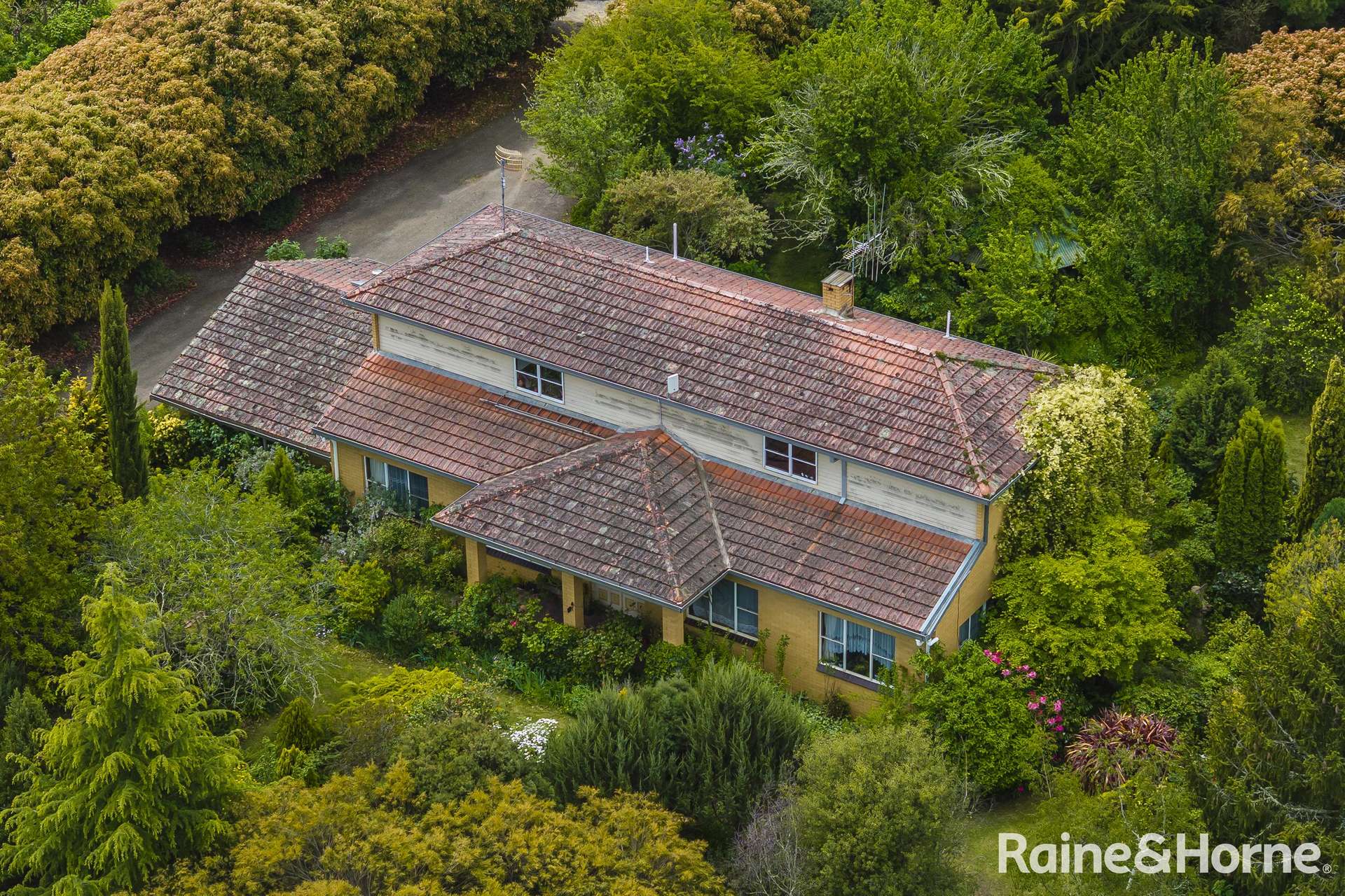 545 Kyneton Springhill Road, Kyneton South For Sale by Farmbuy.com - image 11