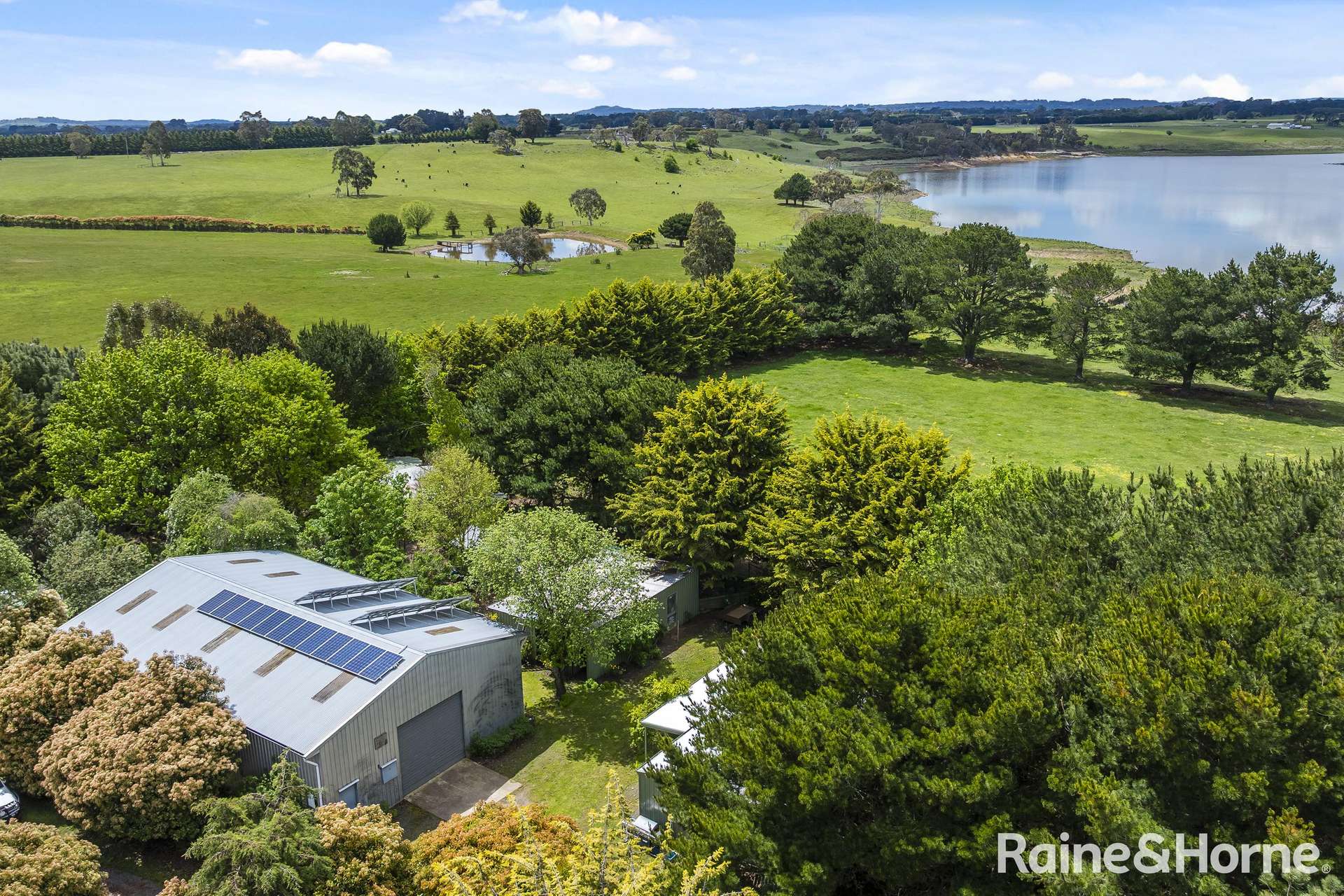 545 Kyneton Springhill Road, Kyneton South For Sale by Farmbuy.com - image 3