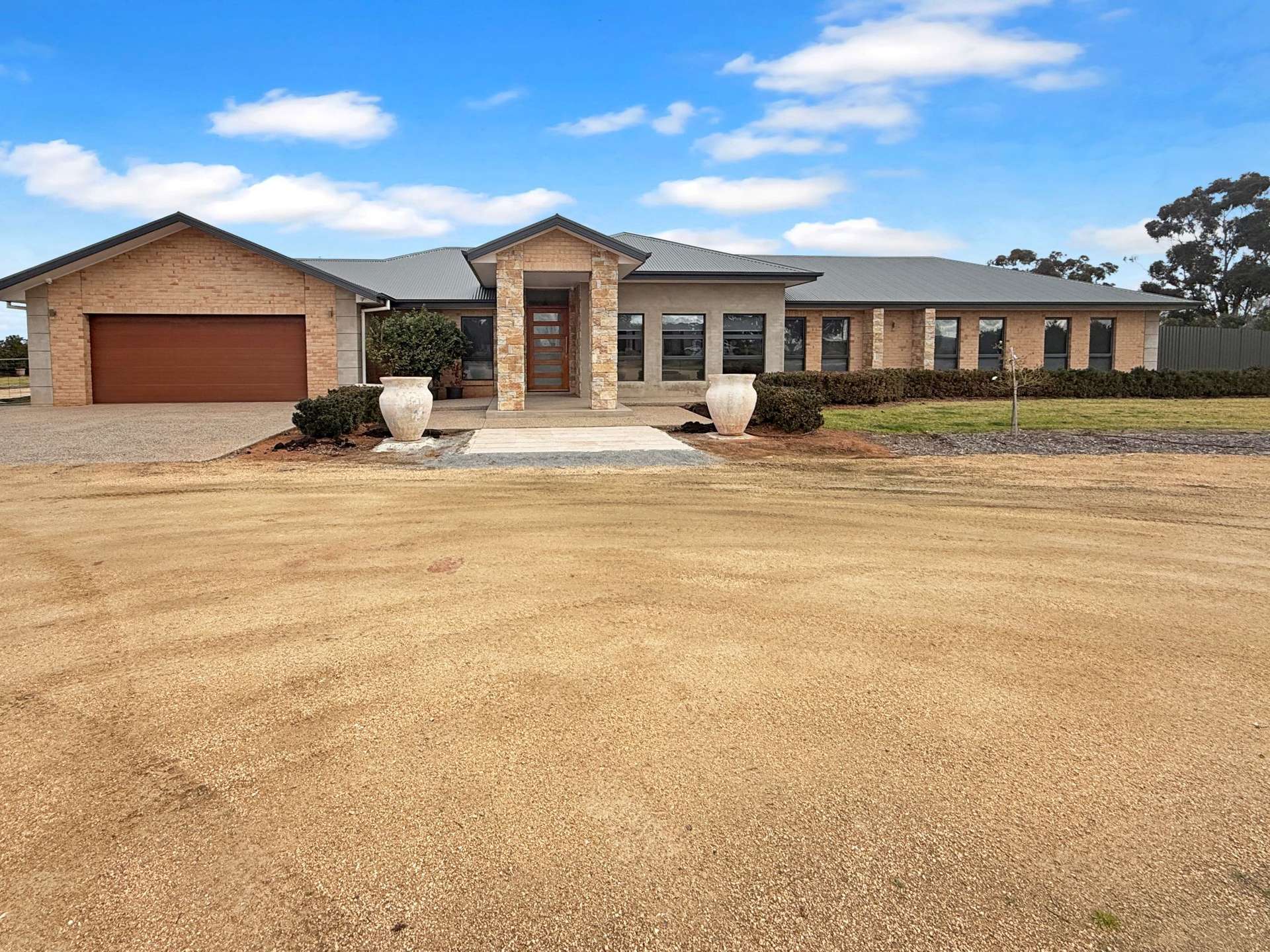 10 Merungle Hill Road, Yanco For Sale by Farmbuy.com - image 1