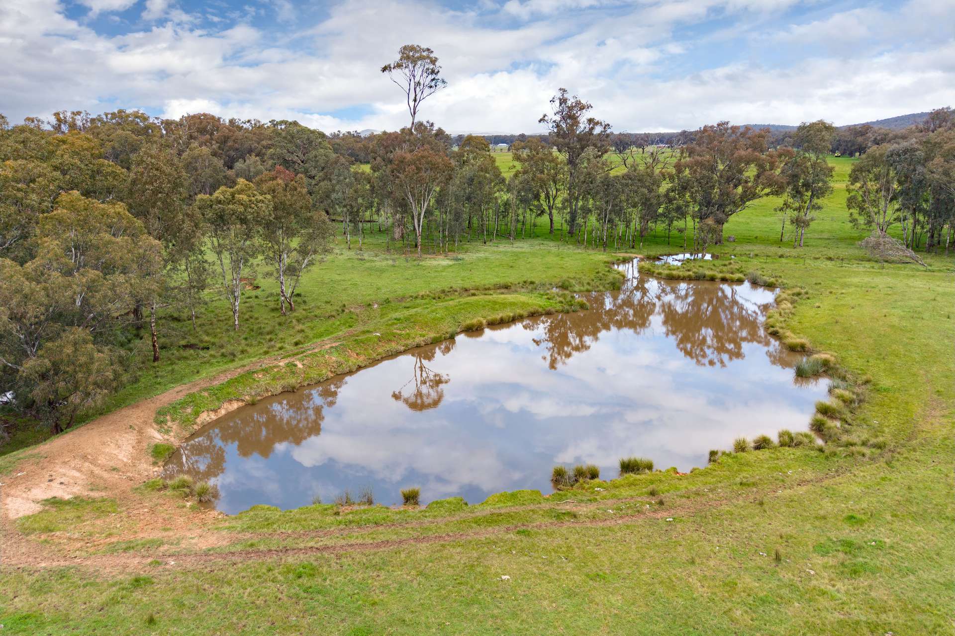 134 Soldiers Road, Barnawartha Auction by Farmbuy.com - image 14