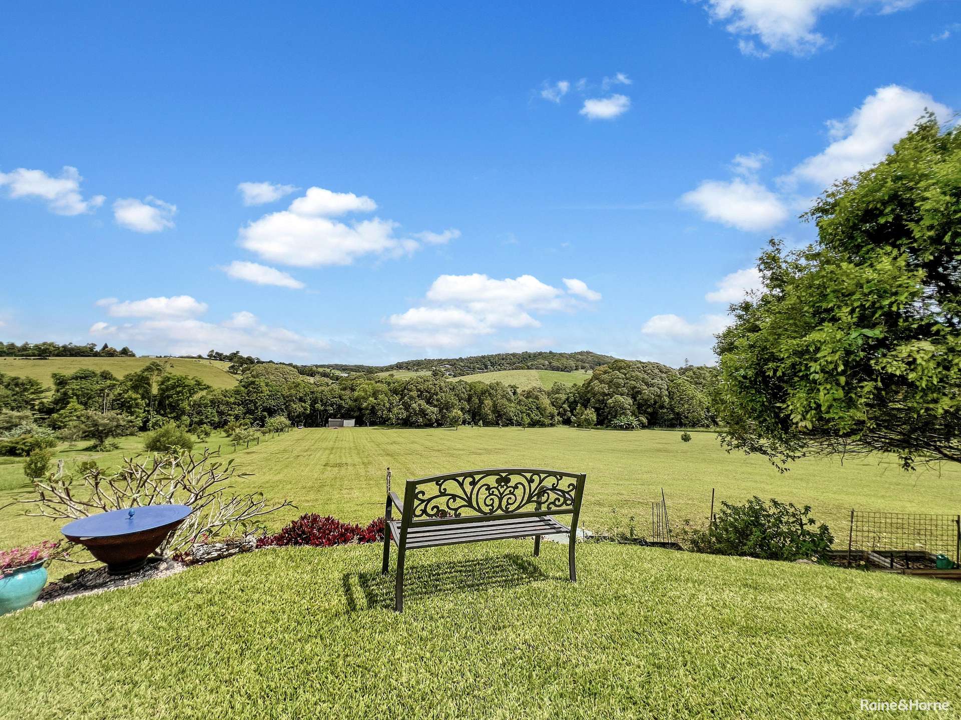 17 Cahill Close, Peeramon For Sale by Farmbuy.com - image 18