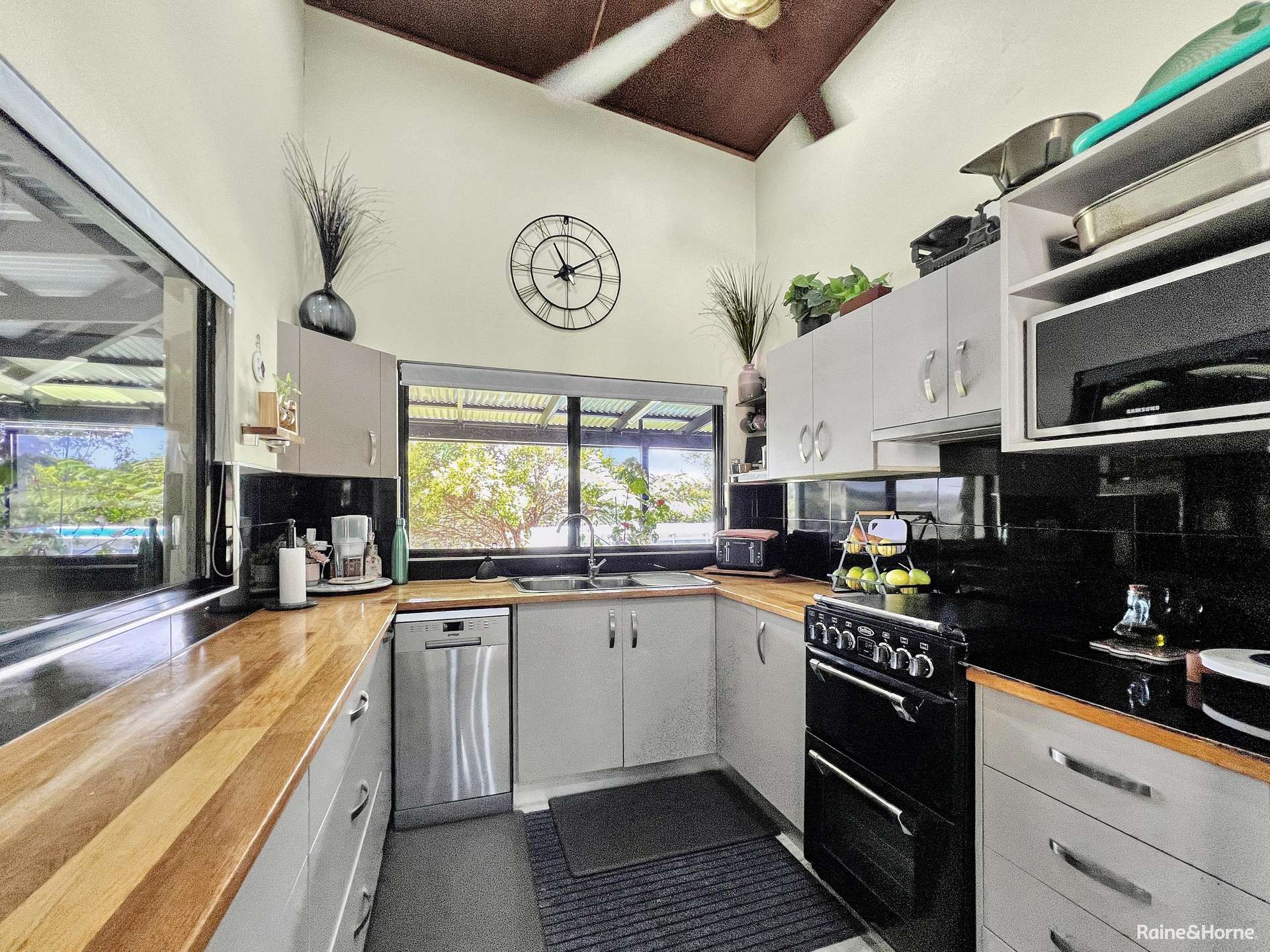 17 Cahill Close, Peeramon For Sale by Farmbuy.com - image 5