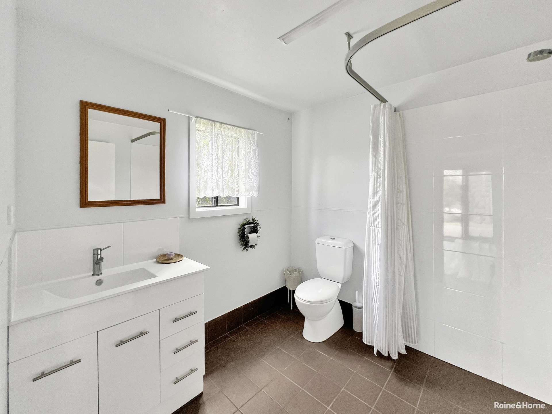 17 Cahill Close, Peeramon For Sale by Farmbuy.com - image 26