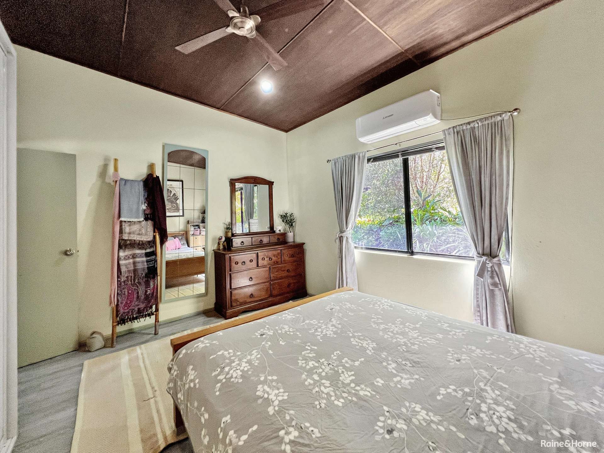 17 Cahill Close, Peeramon For Sale by Farmbuy.com - image 12