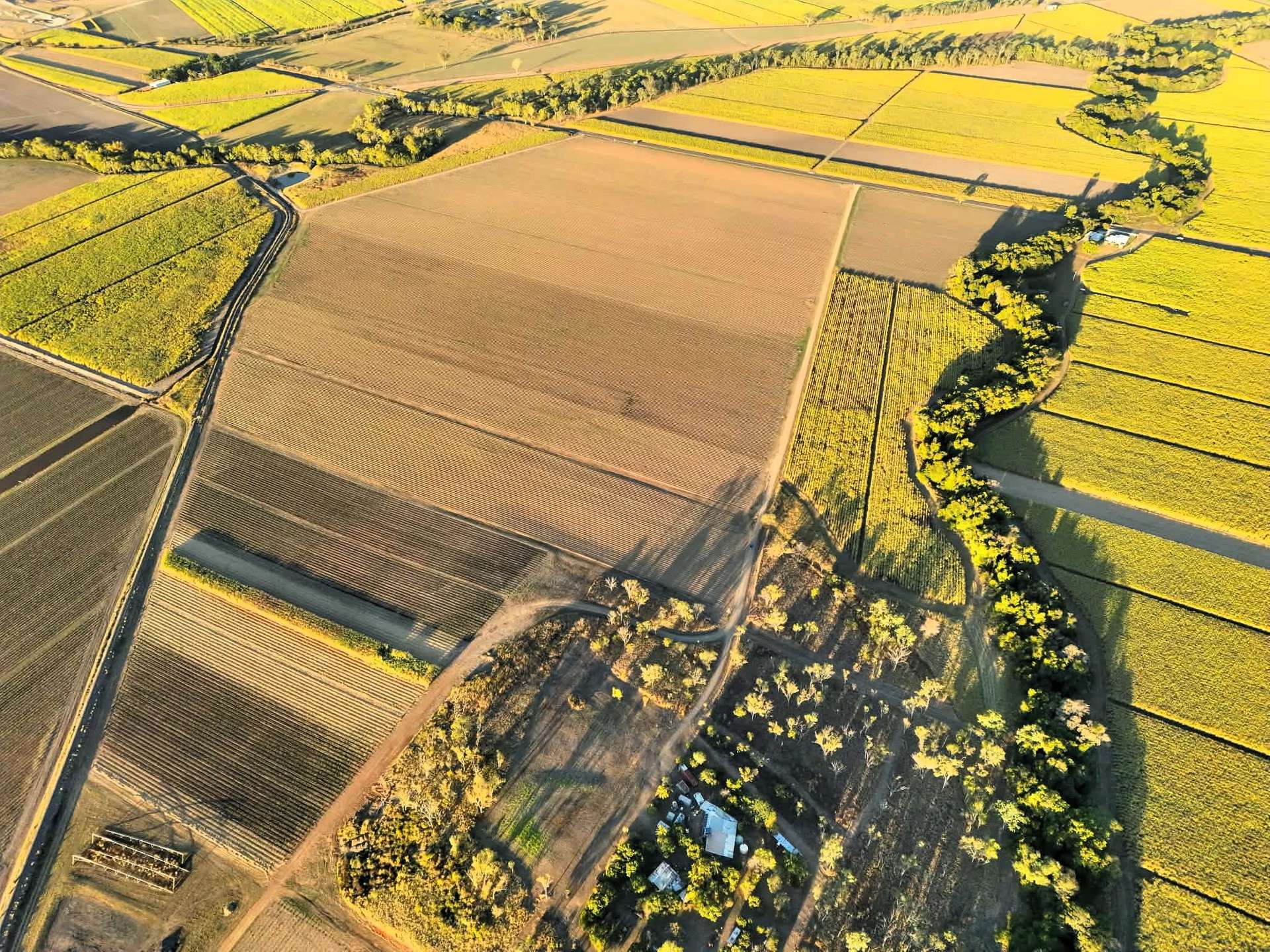 North Eton For Sale by Farmbuy.com - image 2