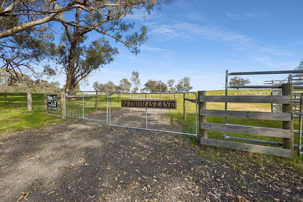 54 Thomas Lane, Heathcote VIC 3523