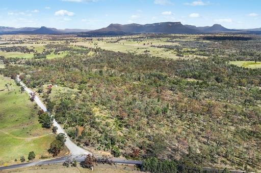 Farm Auction - NSW - Rylstone - 2849 - Private Country Retreat with Capertee River Frontage 