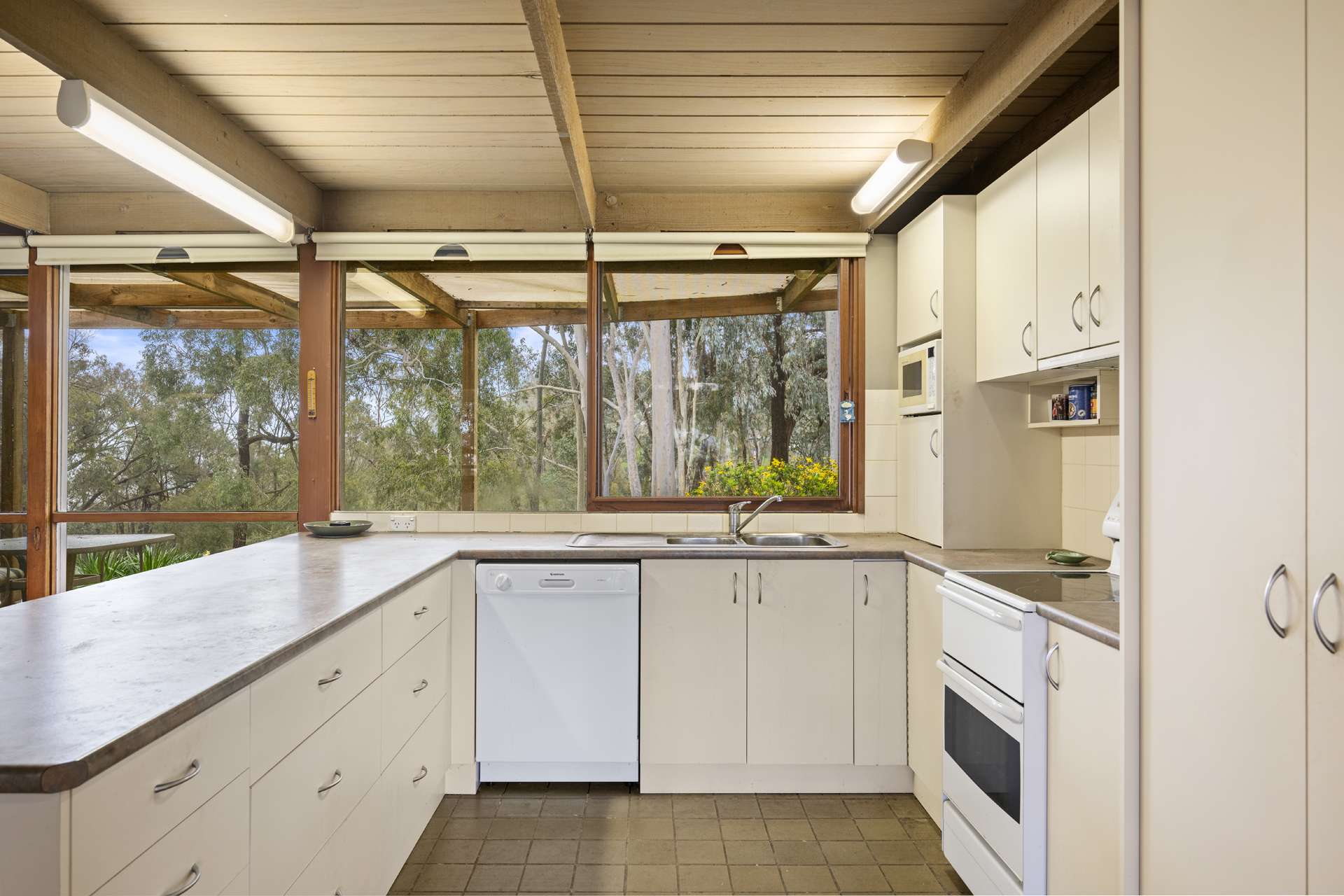 97 Yarrabee Road, Markwood For Sale by Farmbuy.com - image 3