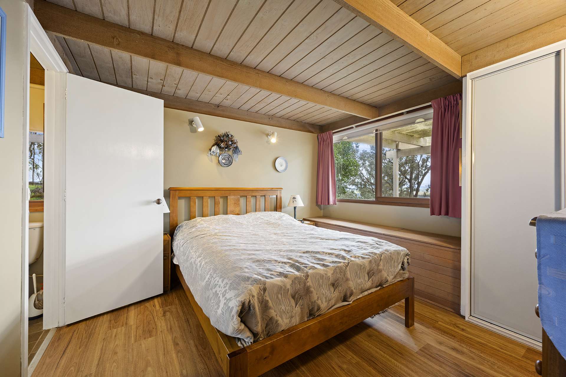 97 Yarrabee Road, Markwood For Sale by Farmbuy.com - image 9