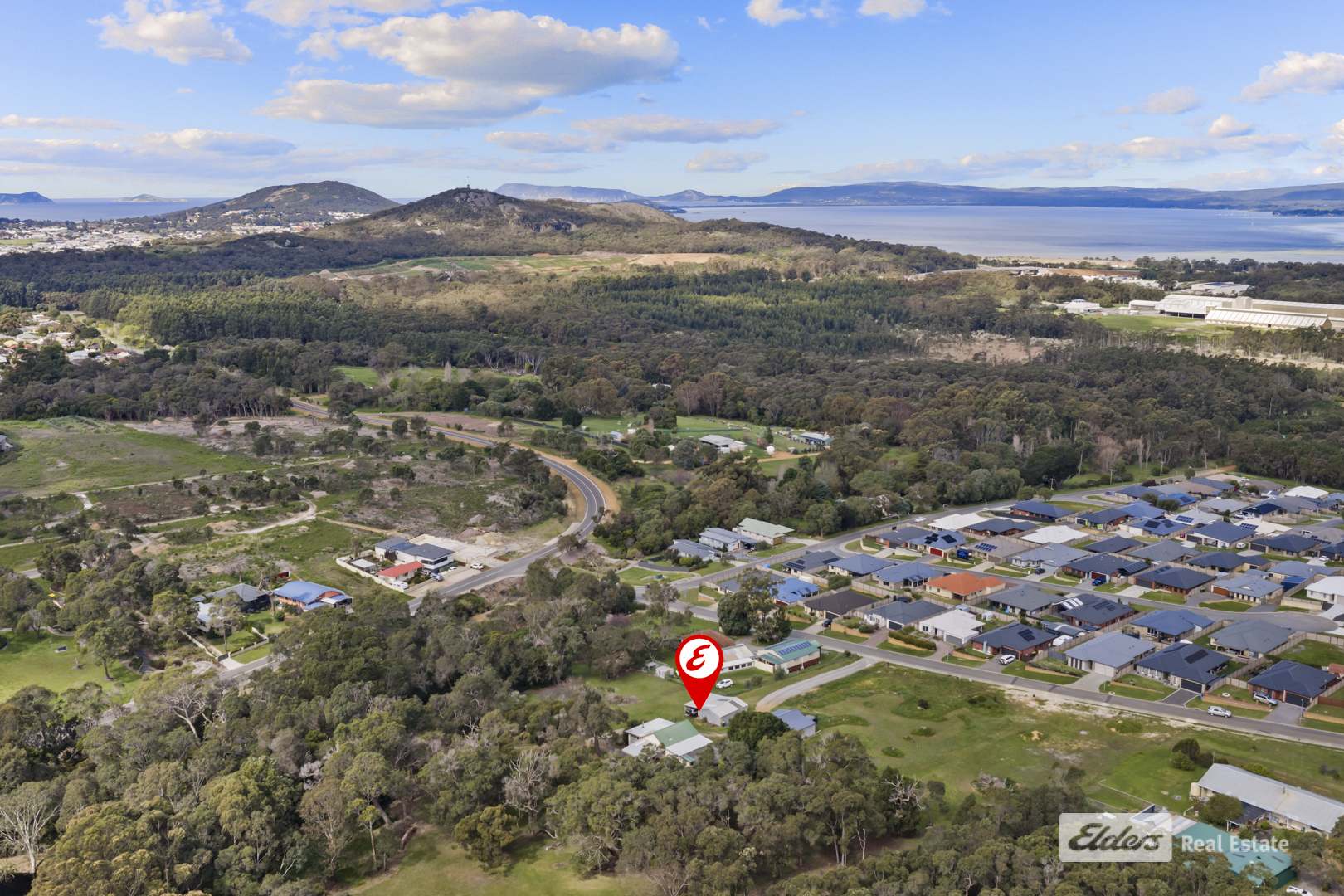 16 Argyll Street, Gledhow For Sale by Farmbuy.com - image 2
