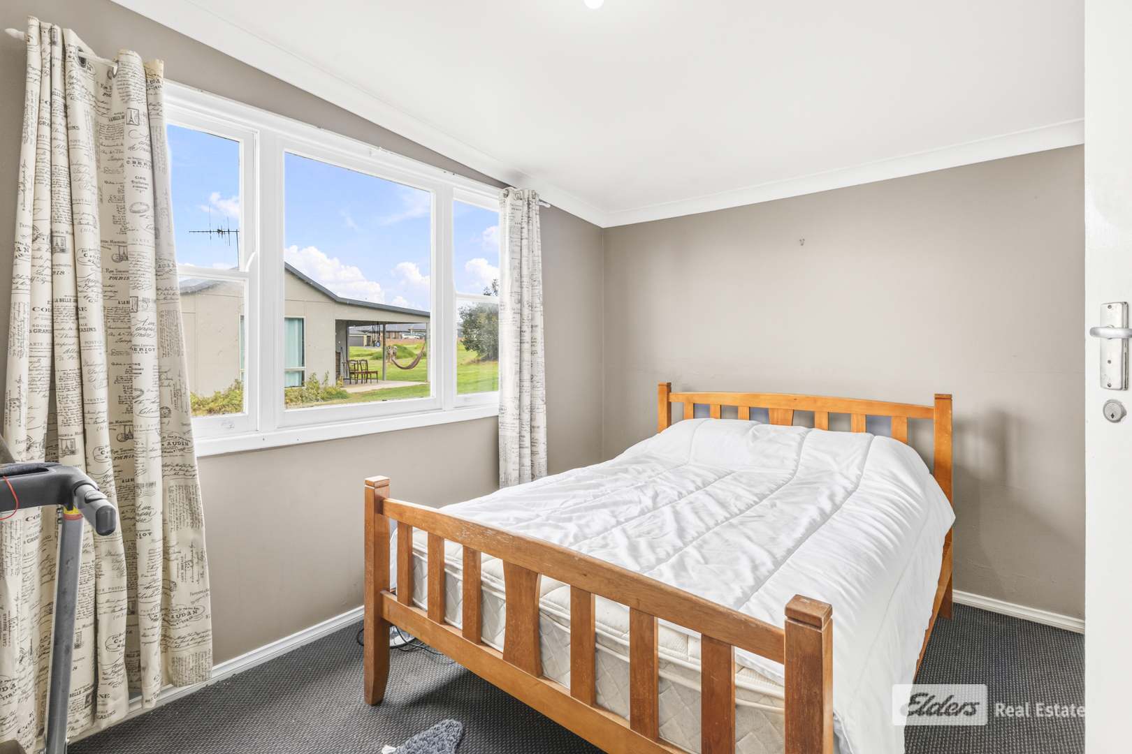 16 Argyll Street, Gledhow For Sale by Farmbuy.com - image 15